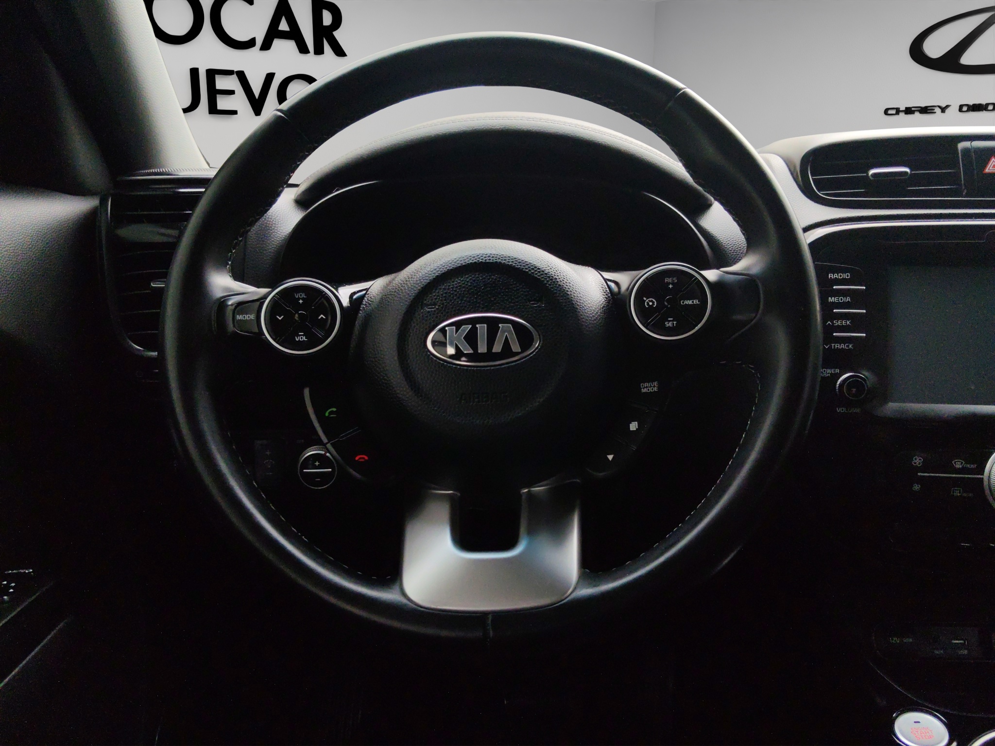 KIA Soul  5 pts. EX Pack, 2.0l, TA, a/ac., piel, TP, f. niebla, RA-18 (línea anterior) 2019