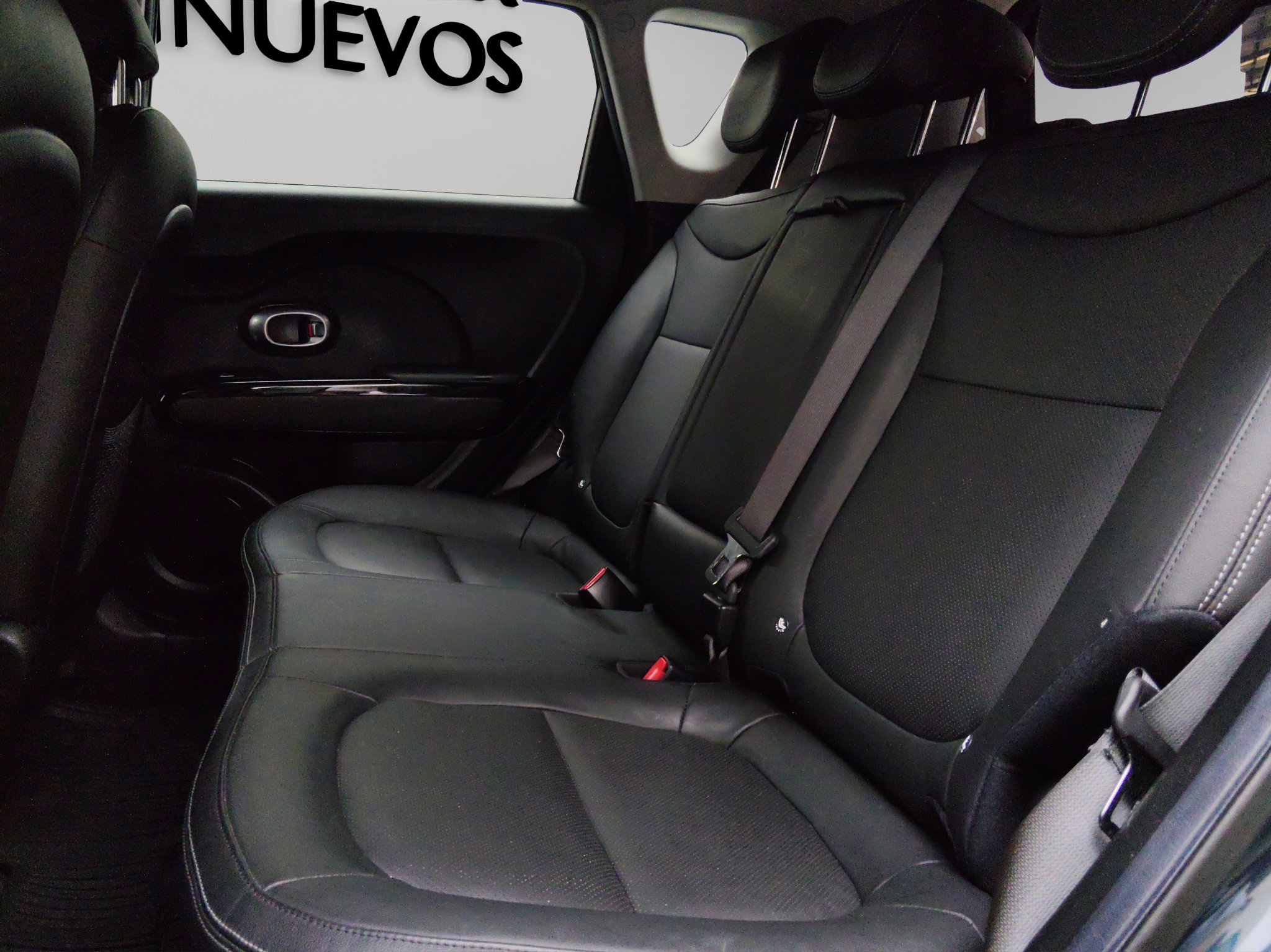 KIA Soul  5 pts. EX Pack, 2.0l, TA, a/ac., piel, TP, f. niebla, RA-18 (línea anterior) 2019