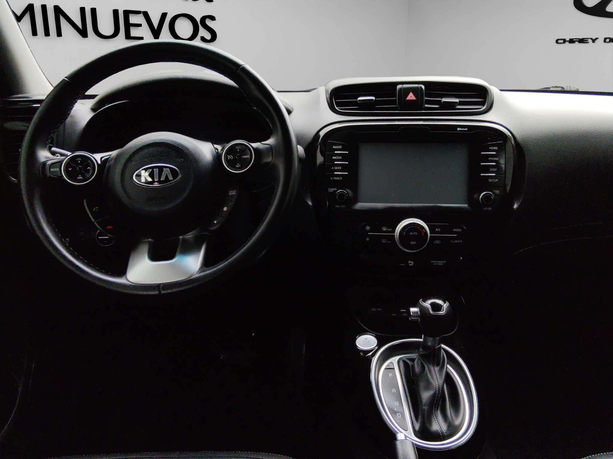 KIA Soul  5 pts. EX Pack, 2.0l, TA, a/ac., piel, TP, f. niebla, RA-18 (línea anterior) 2019