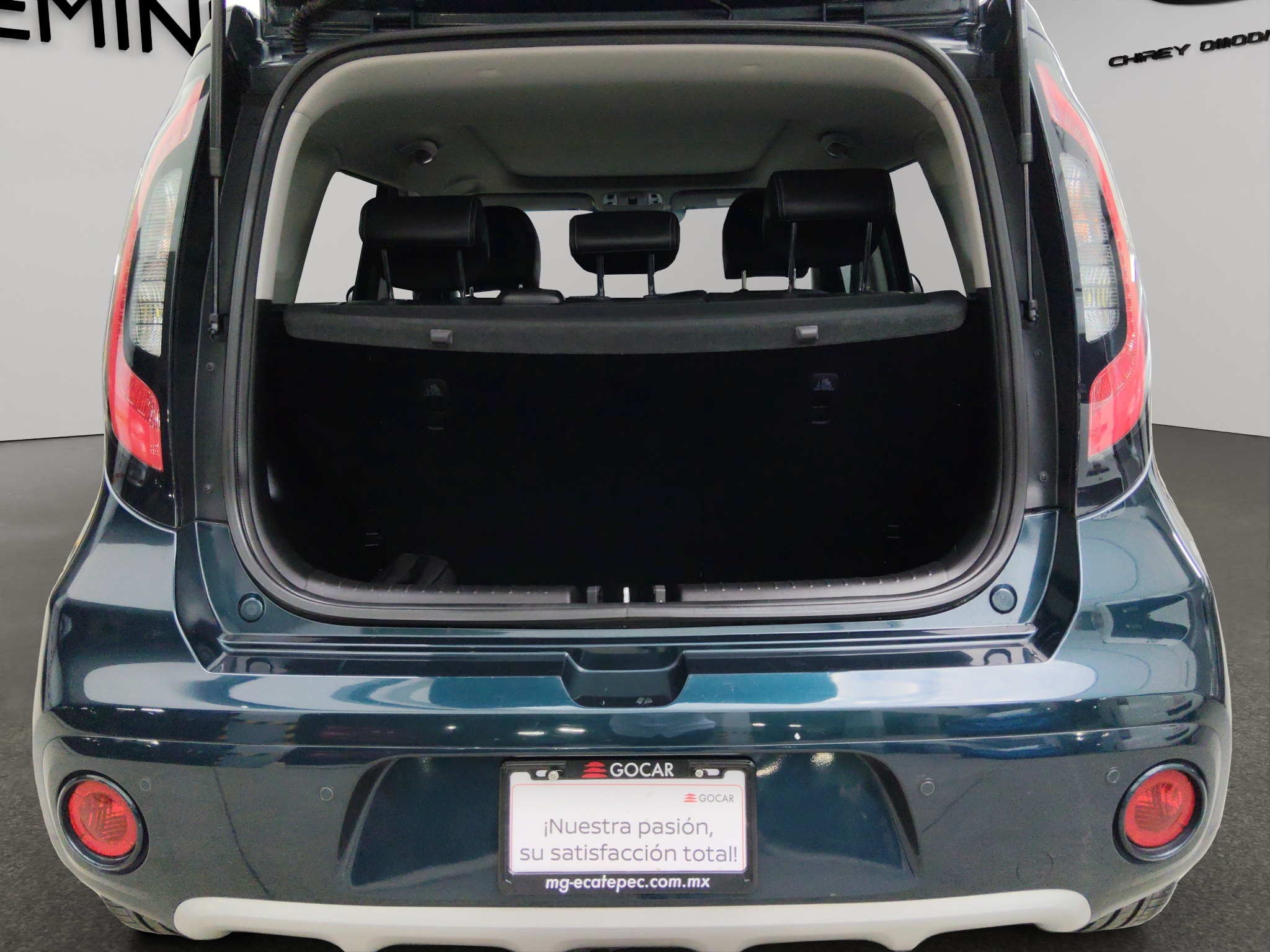KIA Soul  5 pts. EX Pack, 2.0l, TA, a/ac., piel, TP, f. niebla, RA-18 (línea anterior) 2019