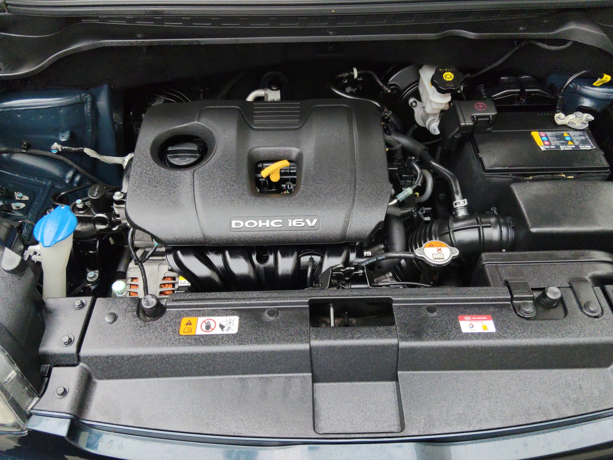 KIA Soul  5 pts. EX Pack, 2.0l, TA, a/ac., piel, TP, f. niebla, RA-18 (línea anterior) 2019