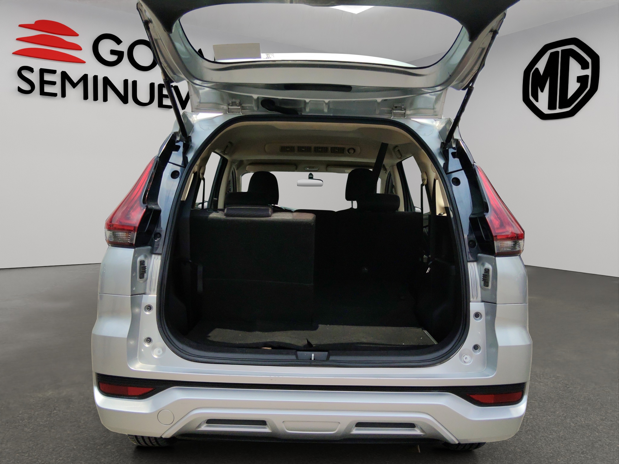 Mitsubishi Xpander  5 pts. GLS, 1.5l, TA, 7 pas., RA-16 2023