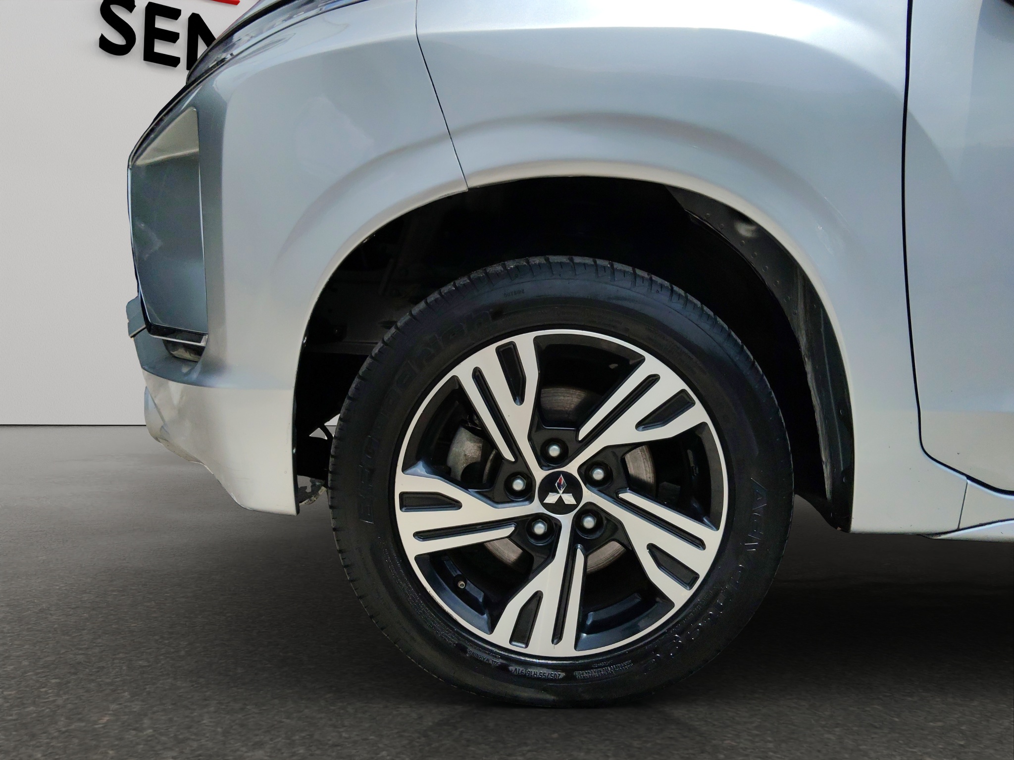 Mitsubishi Xpander  5 pts. GLS, 1.5l, TA, 7 pas., RA-16 2023