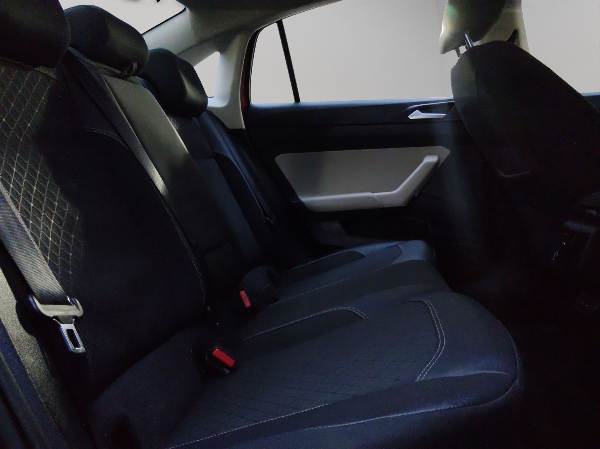 Volkswagen Virtus 4 pts. Comfortline, 1.6l, TA, a/ac., f. niebla, RA-16 2023