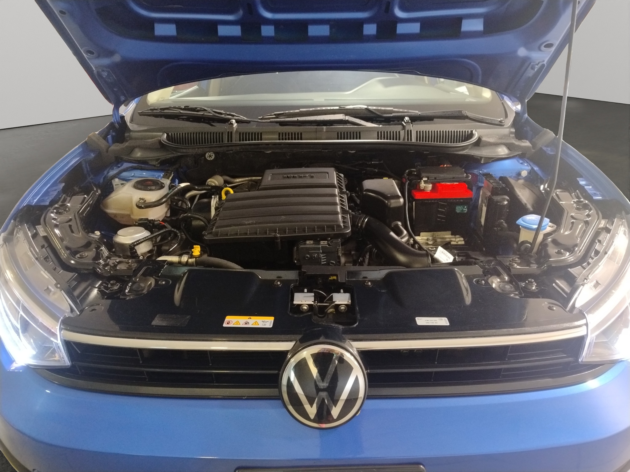 Volkswagen Virtus 4 pts. Comfortline, 1.6l, TA, a/ac., f. niebla, RA-16 2023