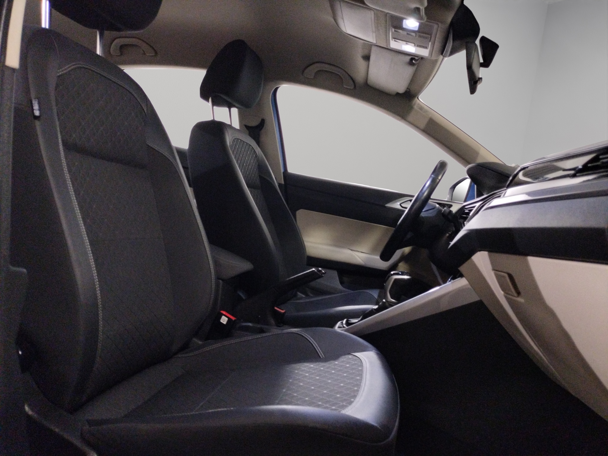 Volkswagen Virtus 4 pts. Comfortline, 1.6l, TA, a/ac., f. niebla, RA-16 2023