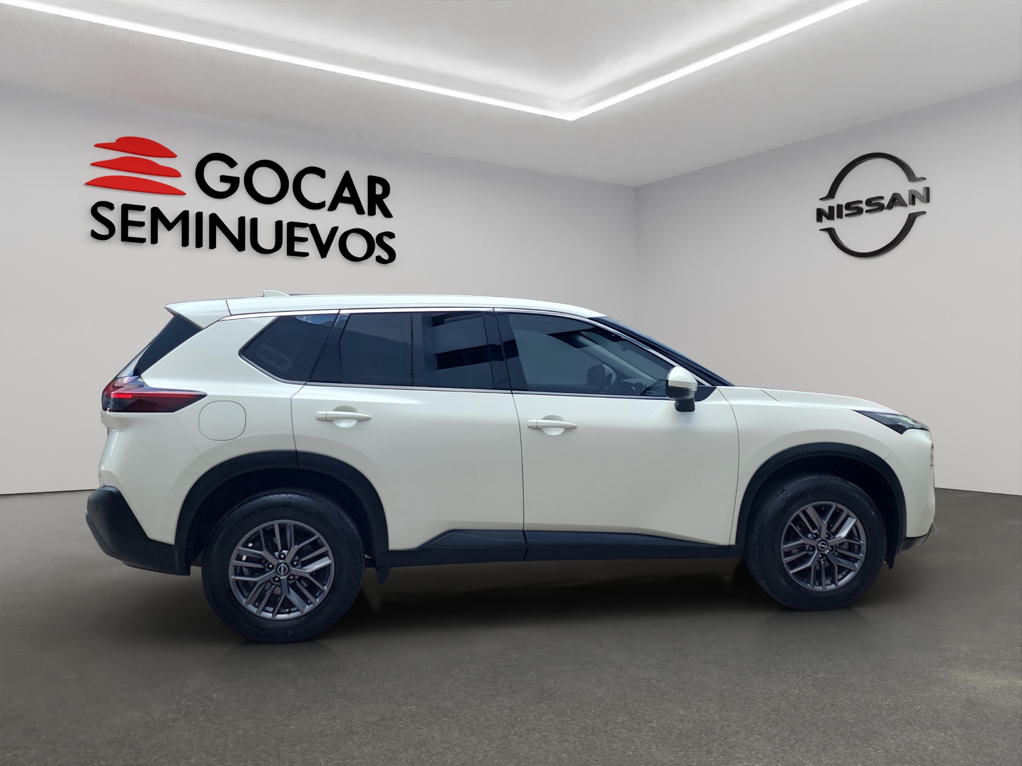 Nissan X-Trail VUD 5 pts. Advance, TA, RA-17 (línea nueva) 2023