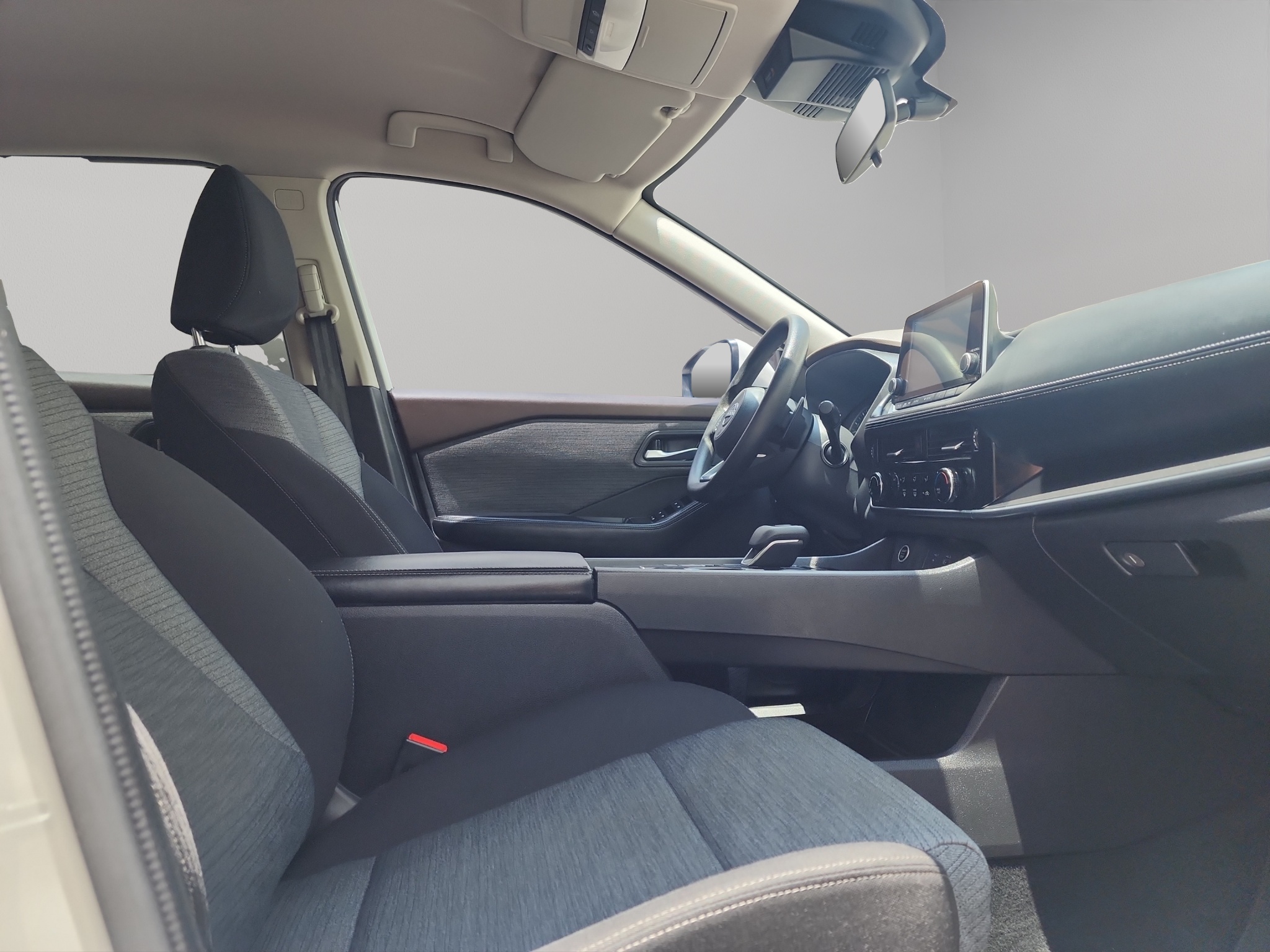 Nissan X-Trail VUD 5 pts. Advance, TA, RA-17 (línea nueva) 2023