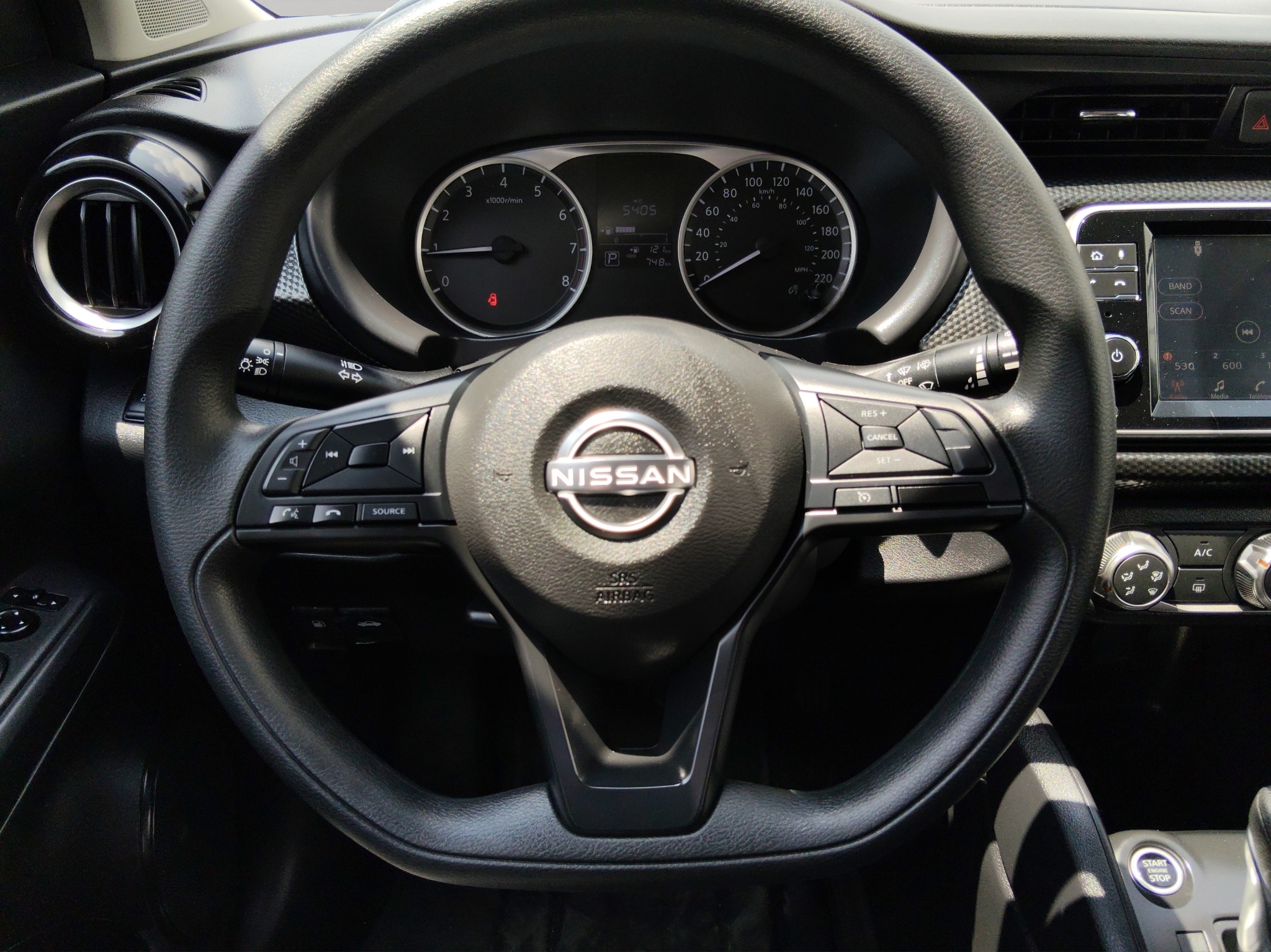 Nissan Kicks  5 pts. Play Advance e-Power, E-REV, TA, RA-17 (línea nueva) 2025