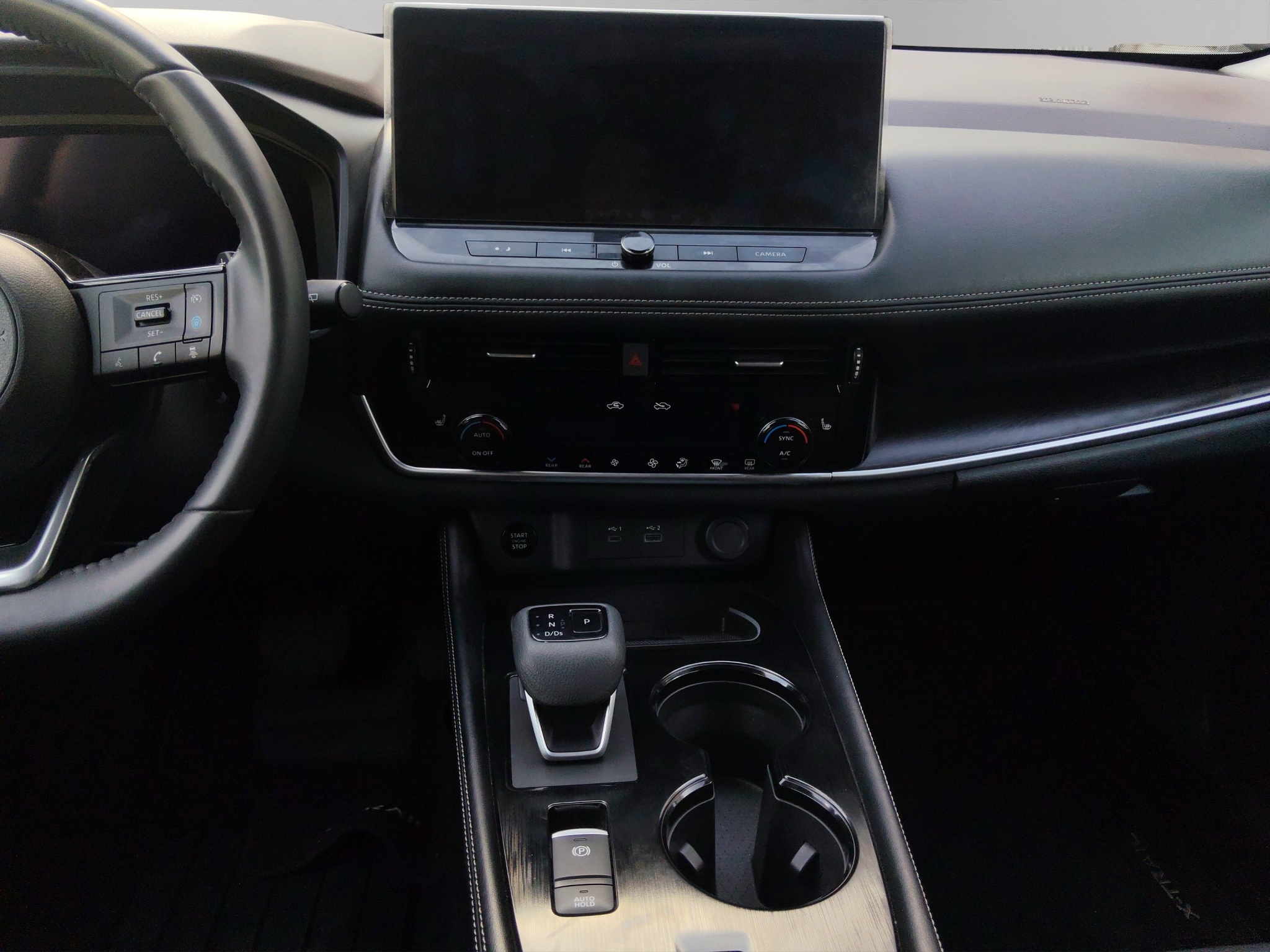 Nissan X-Trail  5 pts. Platinum Plus, TA, piel, QCP, GPS, ADAS, RA-19 2025