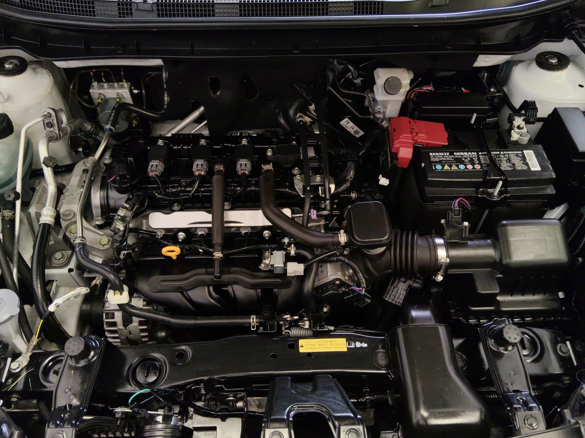 Nissan Kicks  5 pts. Exclusive, 1.6l, TA, a/ac. Aut., piel, GPS, RA-17 (línea anterior) 2024