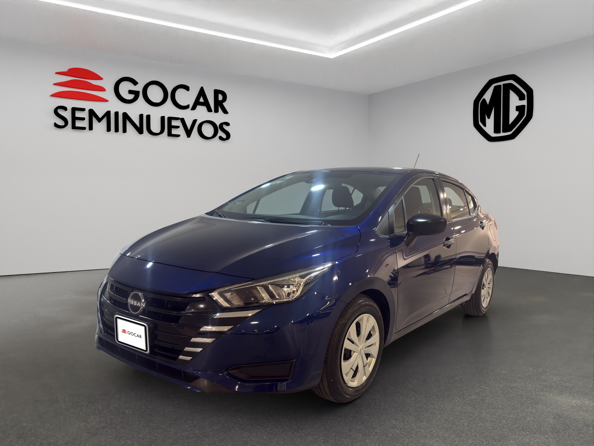 Nissan Versa Interior 10