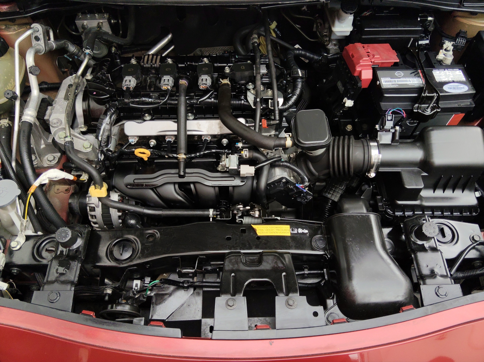 Nissan Versa 4 pts. Advance, TM5, a/ac., VE, f. niebla, RA-16 2021
