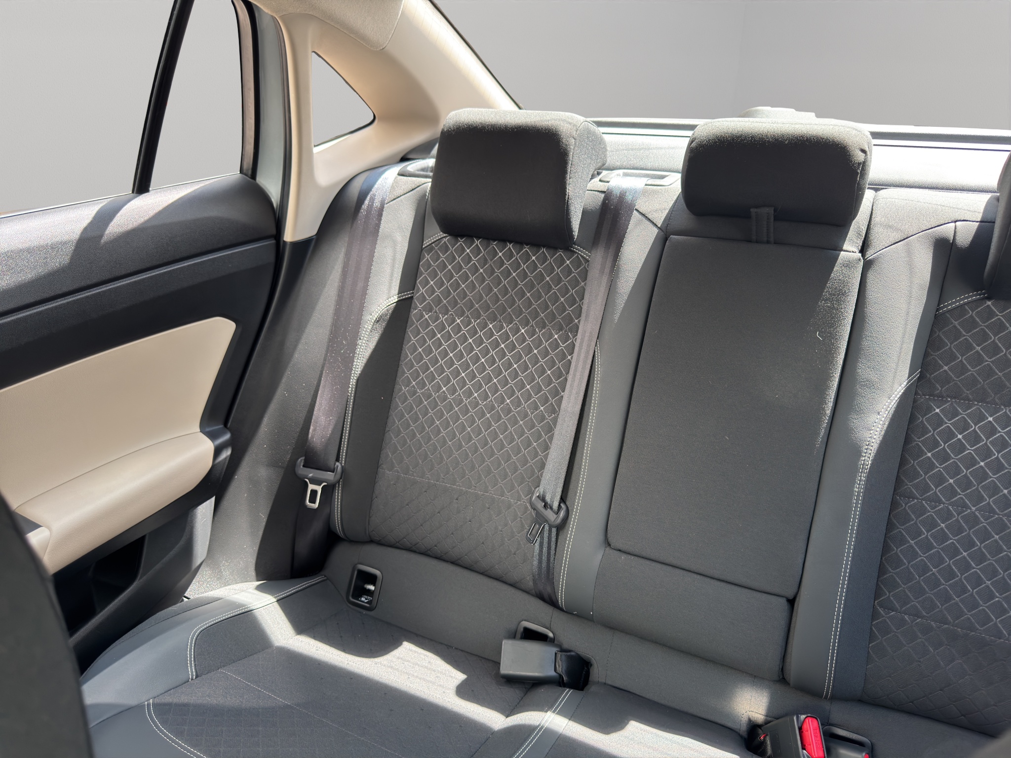 Volkswagen Virtus 4 pts. Comfortline, 1.6l, TA, a/ac., f. niebla, RA-16 2024