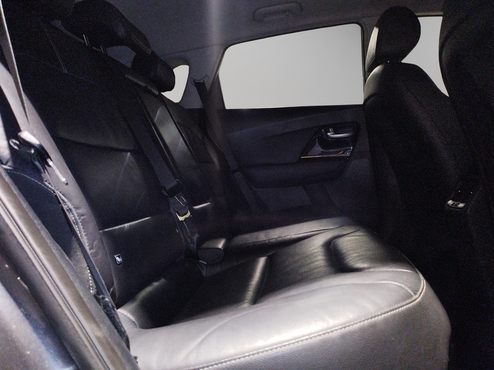 KIA Niro VUD 5 pts. EX, HEV, TA, a/ac., piel, QC, f. xenón, RA-18 2017