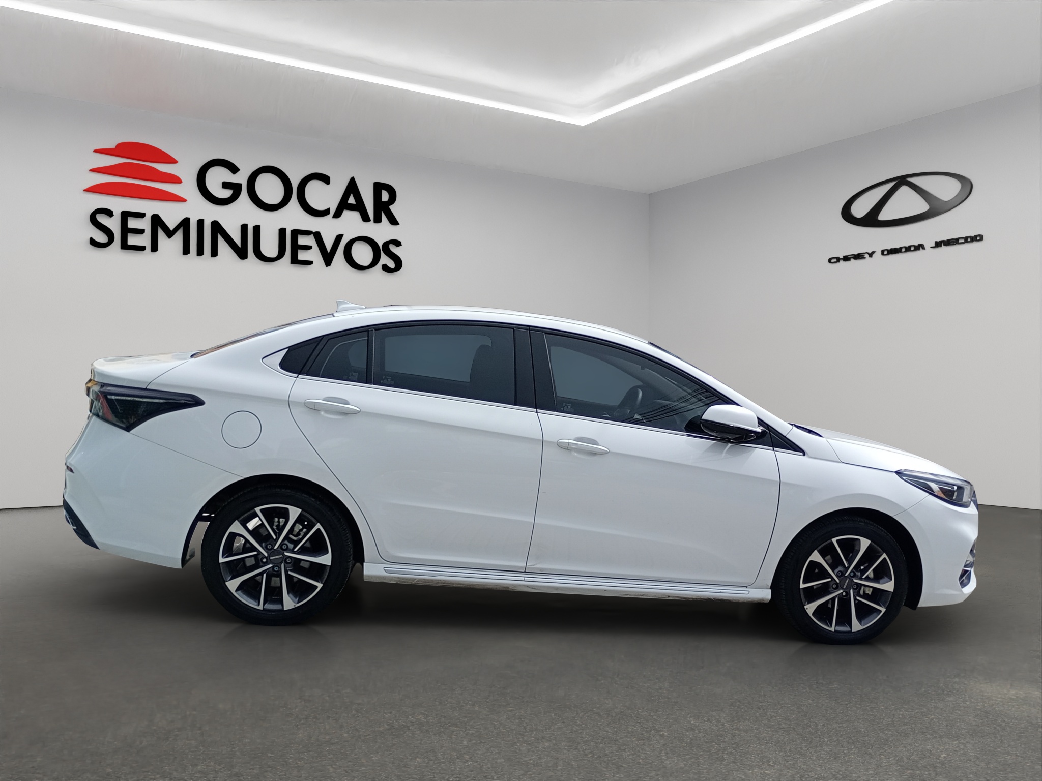 Omoda O5 4 pts. Unlimited, 1.5T, CVT, a/ac. Aut., QC, RA-17 bitono 2024