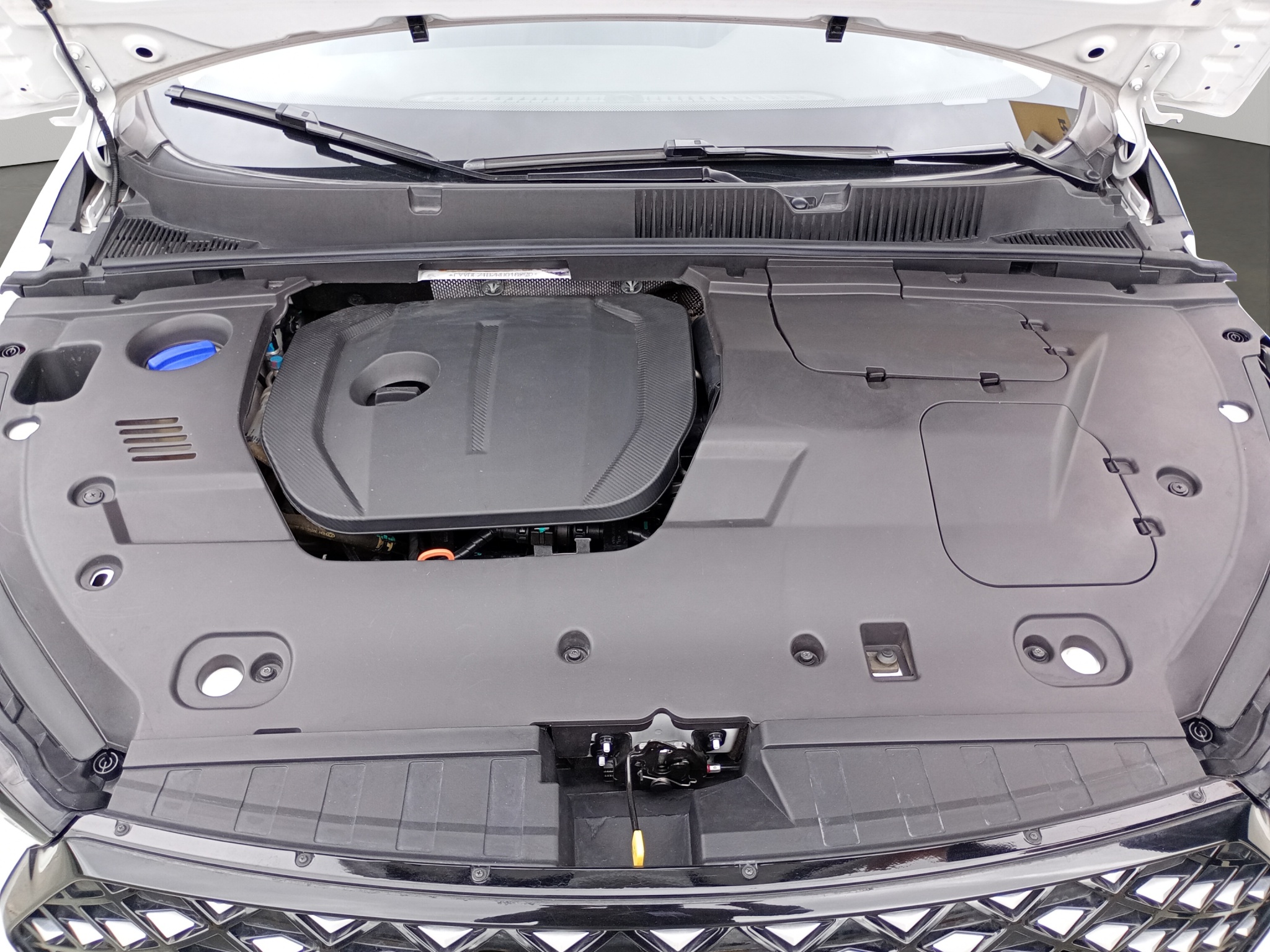 Omoda O5 4 pts. Unlimited, 1.5T, CVT, a/ac. Aut., QC, RA-17 bitono 2024