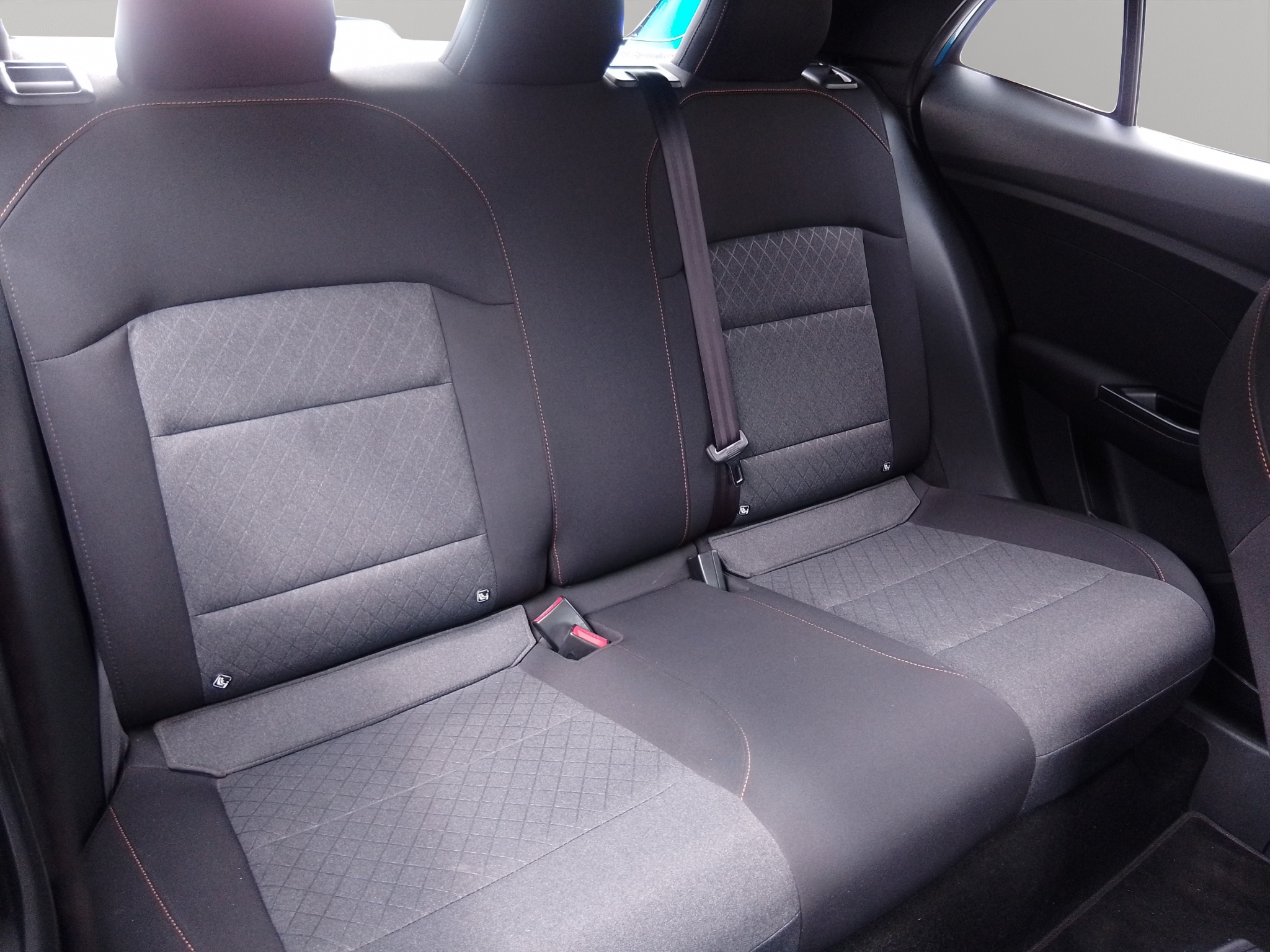 MG MG3 5 pts. HB Style, 1.5l, TM5, VE, pantalla, RA-16 2025