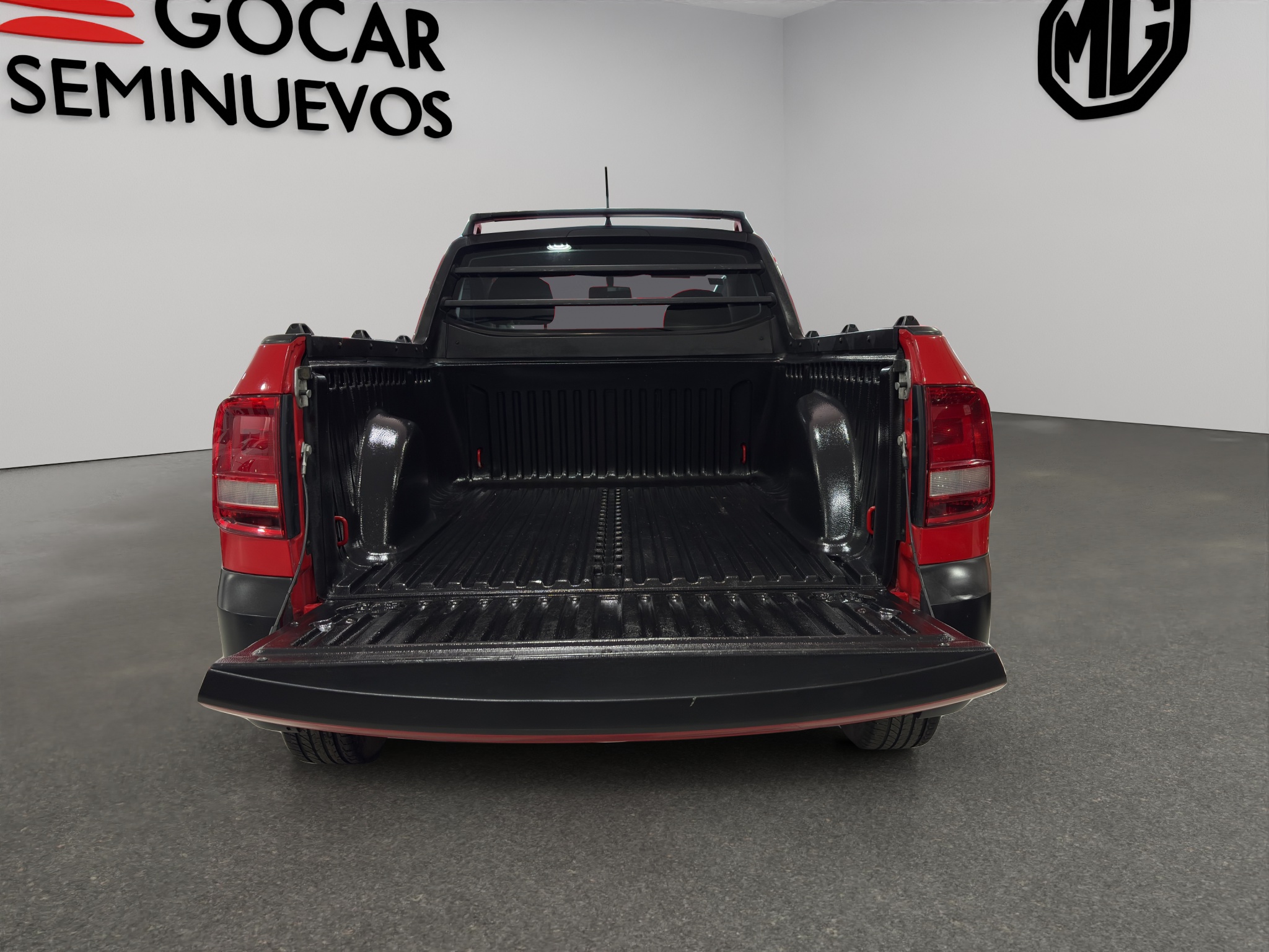 Volkswagen Comerciales Saveiro Pick-Up 2 pts. Robust, Cab. Sencilla, TM5, a/ac., R-14 2022