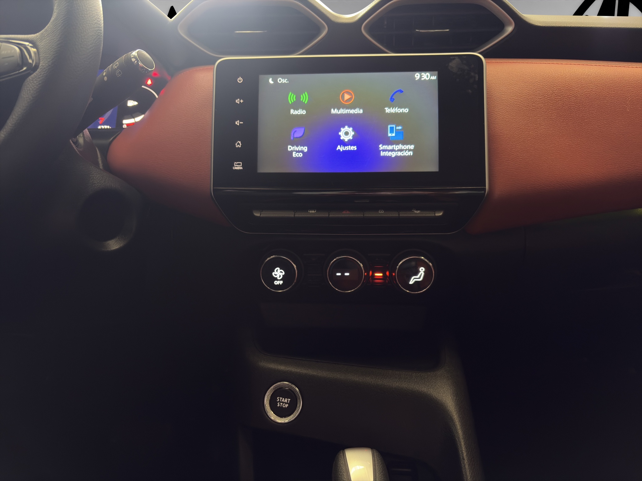 Nissan Magnite VUD EXCLUSIVE CVT 2025