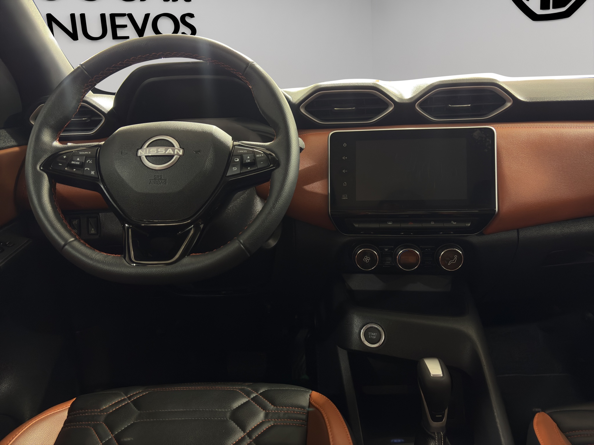 Nissan Magnite VUD EXCLUSIVE CVT 2025