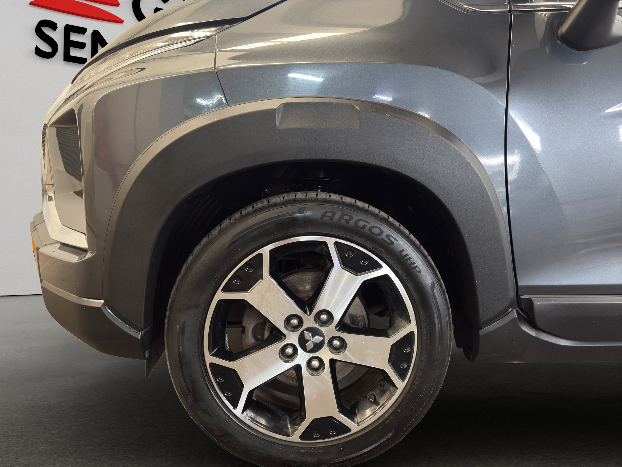 Mitsubishi Xpander VUD 5 pts. Cross y Limited, 1.5l, TA, f. led, 7 pas., RA-17 2023