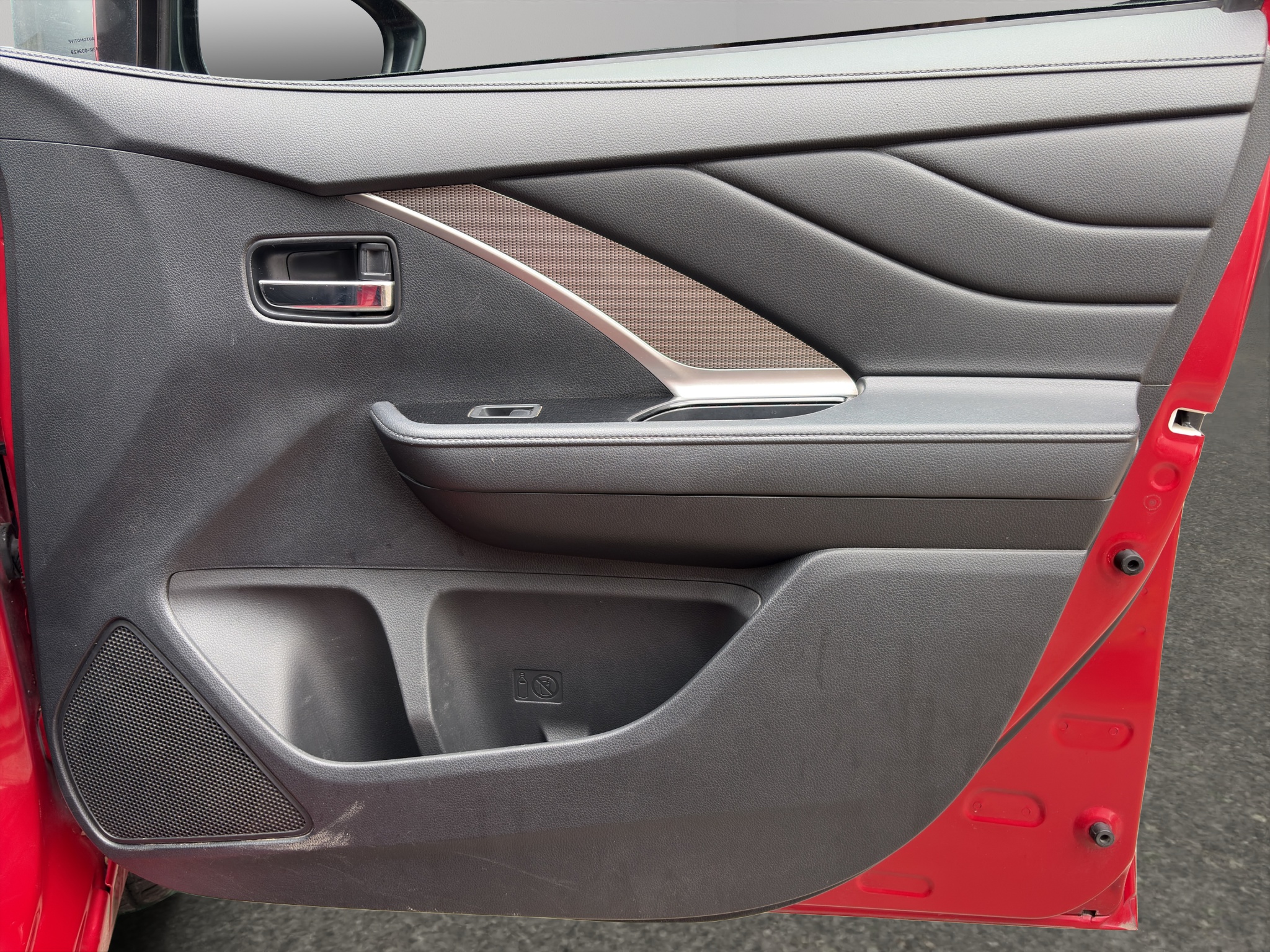 Mitsubishi Xpander VUD 5 pts. GLS, 1.5l, TA, 7 pas., RA-16 2023