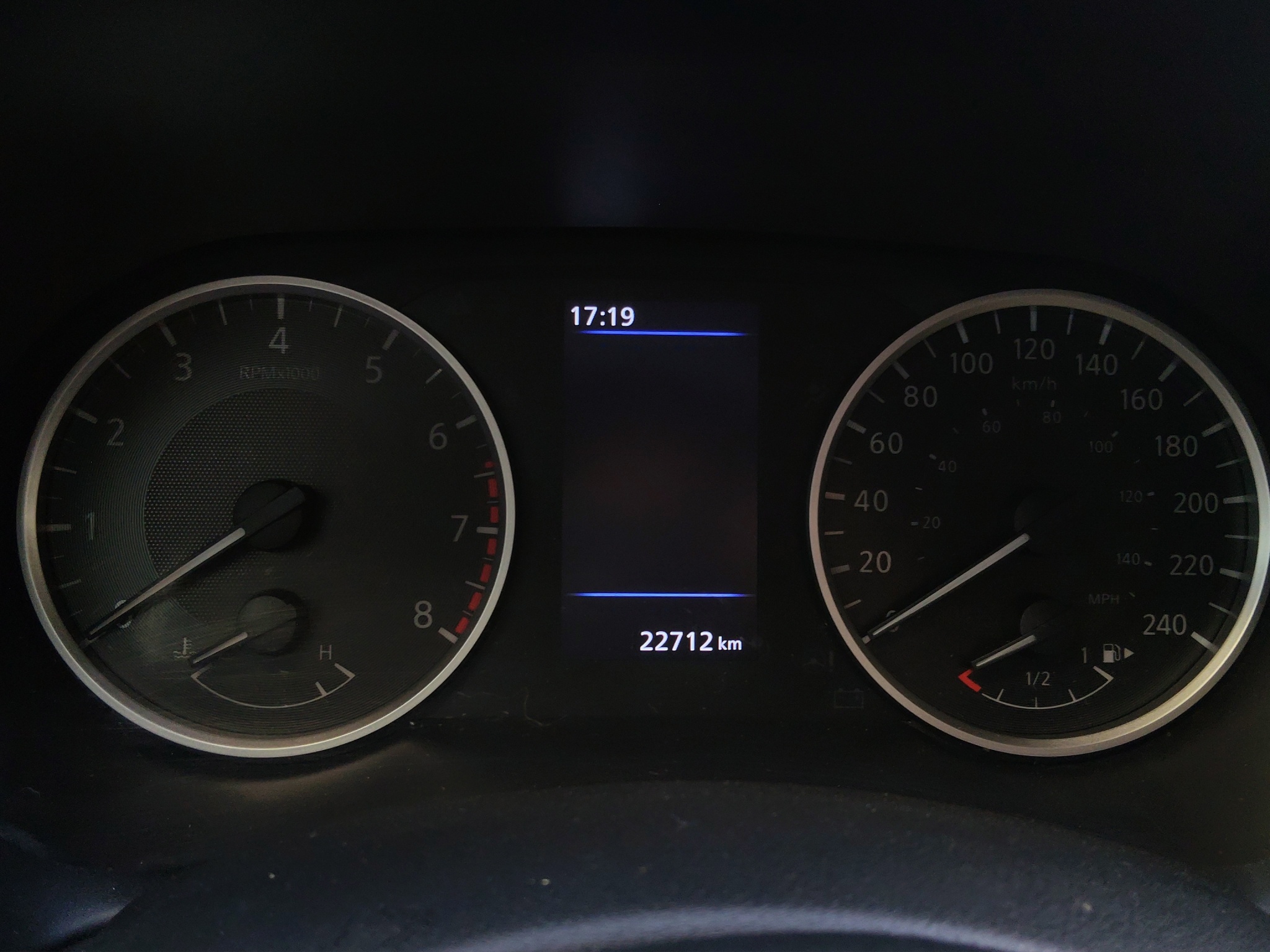 Nissan Sentra 4 pts. Sense, TM6, a/ac., RA-16 (línea nueva) 2020