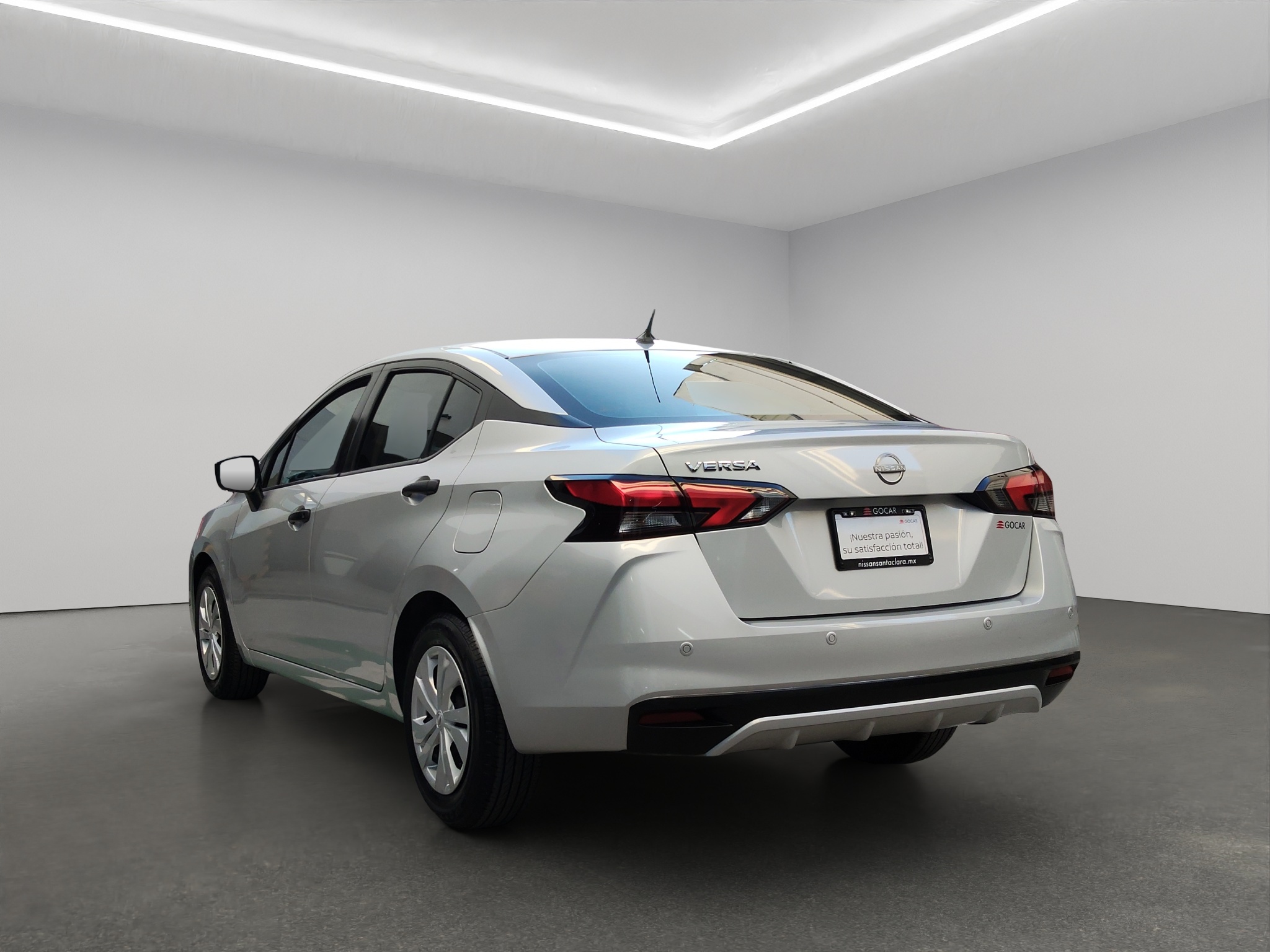 Nissan Versa 4 pts. Sense, TM5, a/ac., R-15 2024