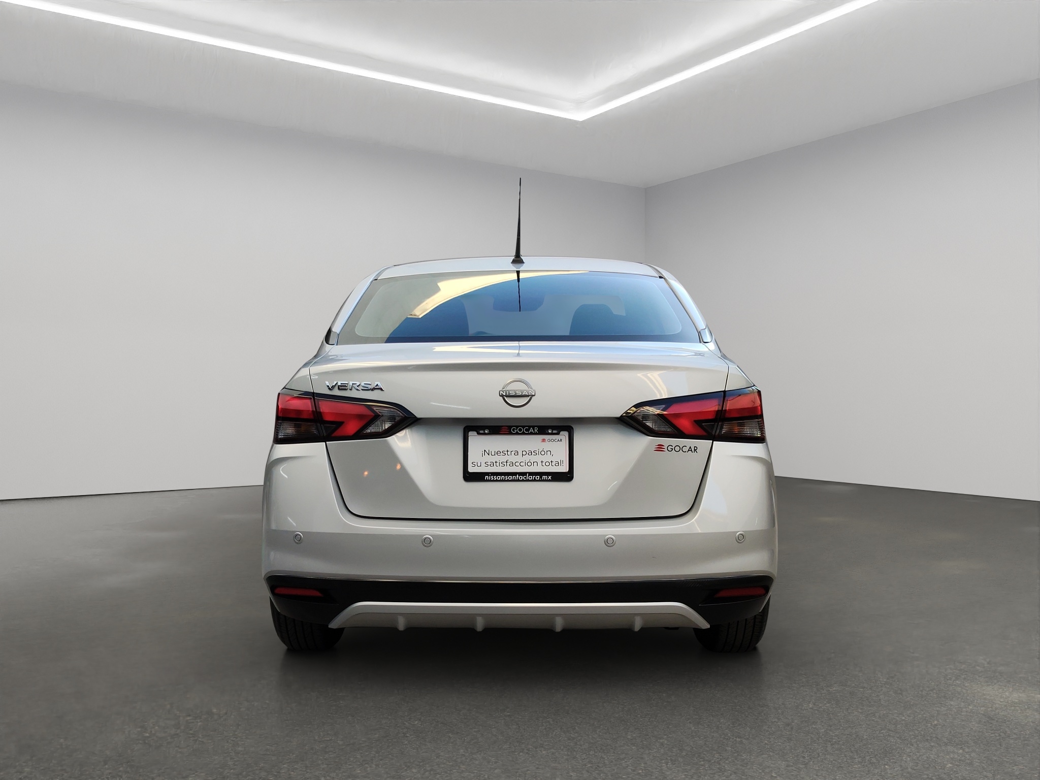 Nissan Versa 4 pts. Sense, TM5, a/ac., R-15 2024