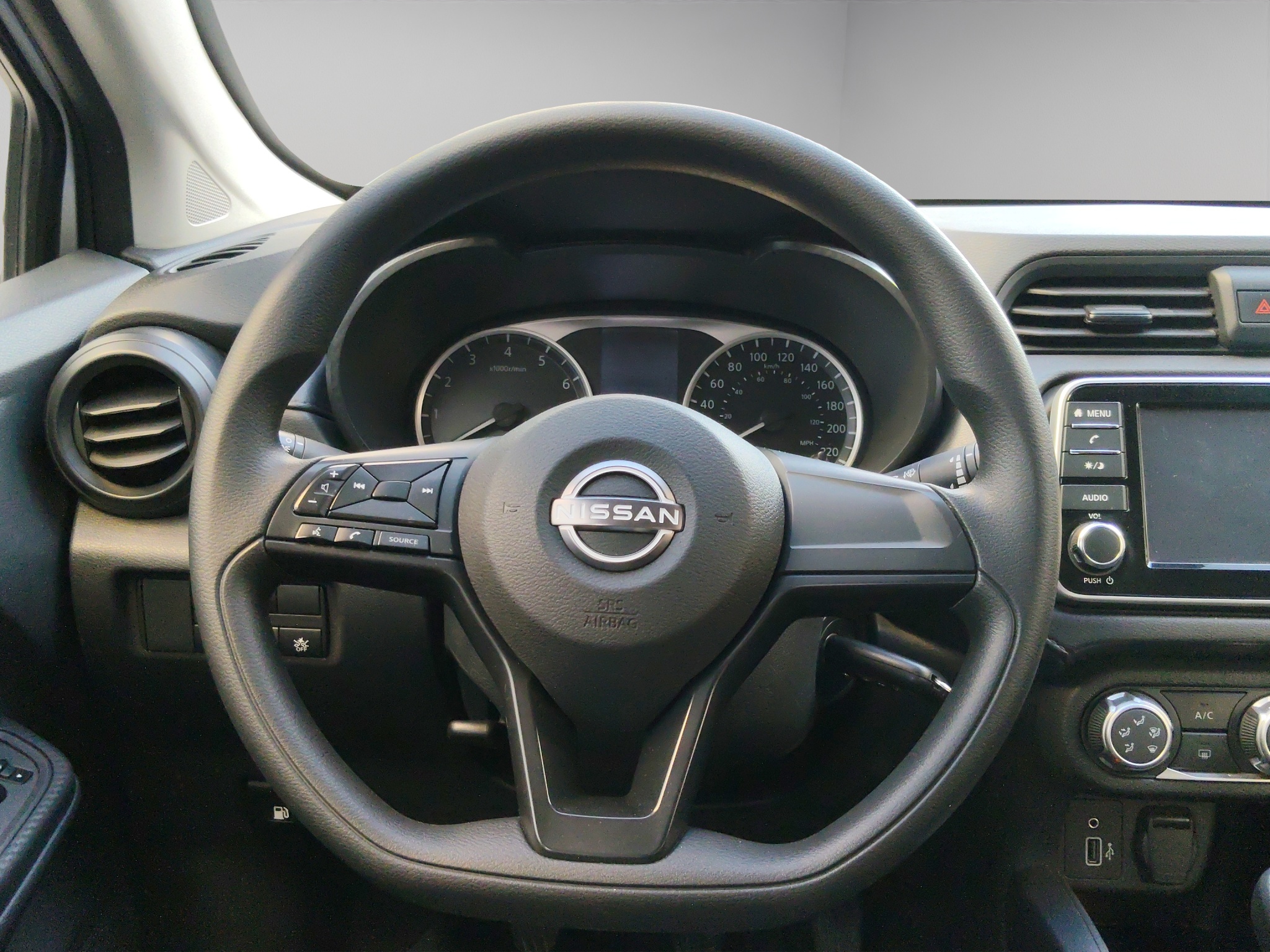 Nissan Versa 4 pts. Sense, TM5, a/ac., R-15 2024