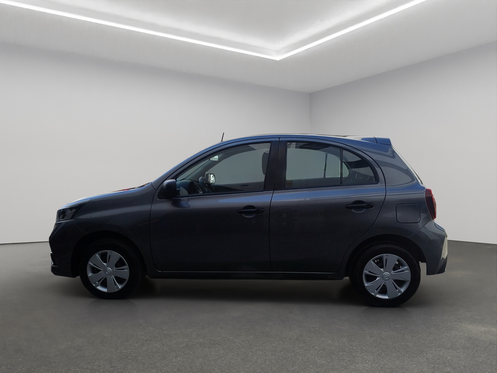 Nissan March 5 pts. HB Sense, TM5, a/ac., R-14 2024