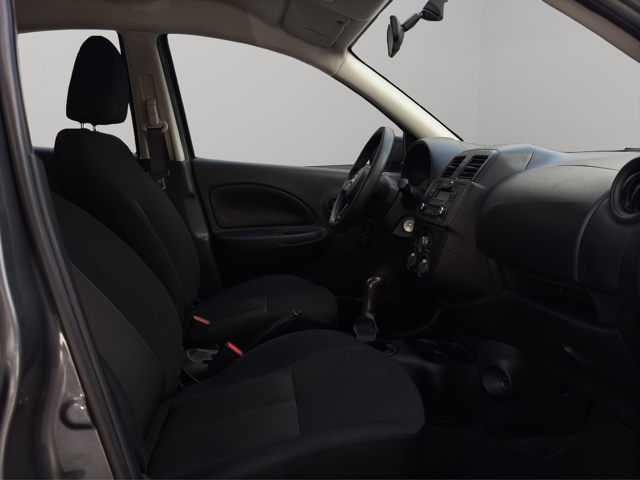 Nissan March 5 pts. HB Sense, TM5, a/ac., R-14 2024