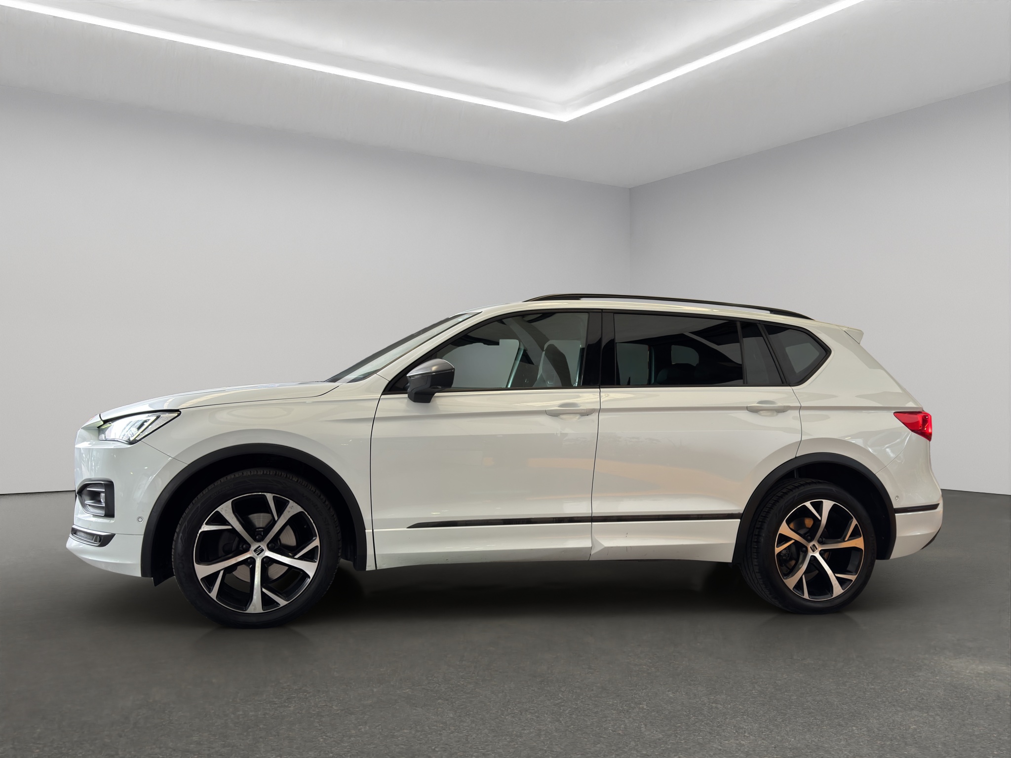 Seat Tarraco  5 pts. FR, 150 HP, 1.4T, DSG, TP, s. Beats, f. led, 5 pas., RA-19 2021