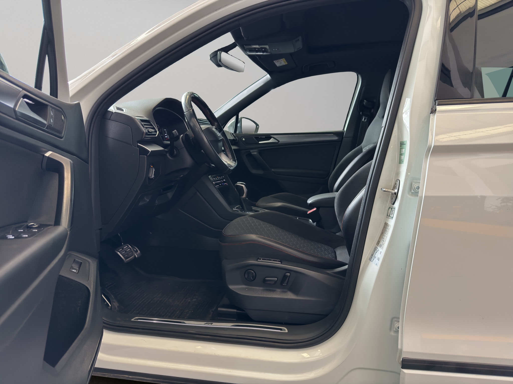 Seat Tarraco  5 pts. FR, 150 HP, 1.4T, DSG, TP, s. Beats, f. led, 5 pas., RA-19 2021