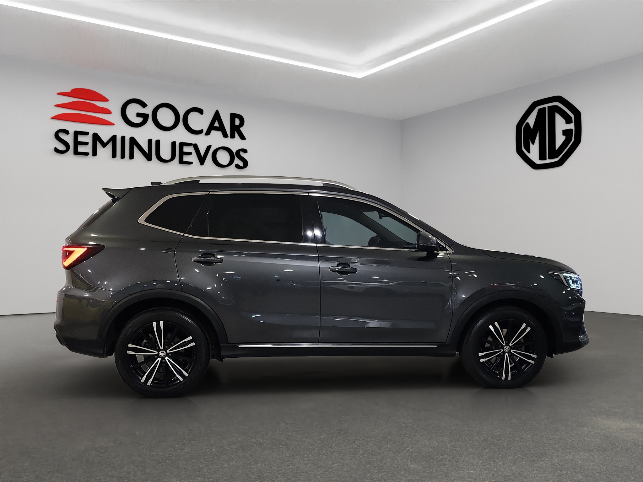 MG RX5 VUD 5 pts. Excite, 1.5T, TA, piel, RA-18 2024