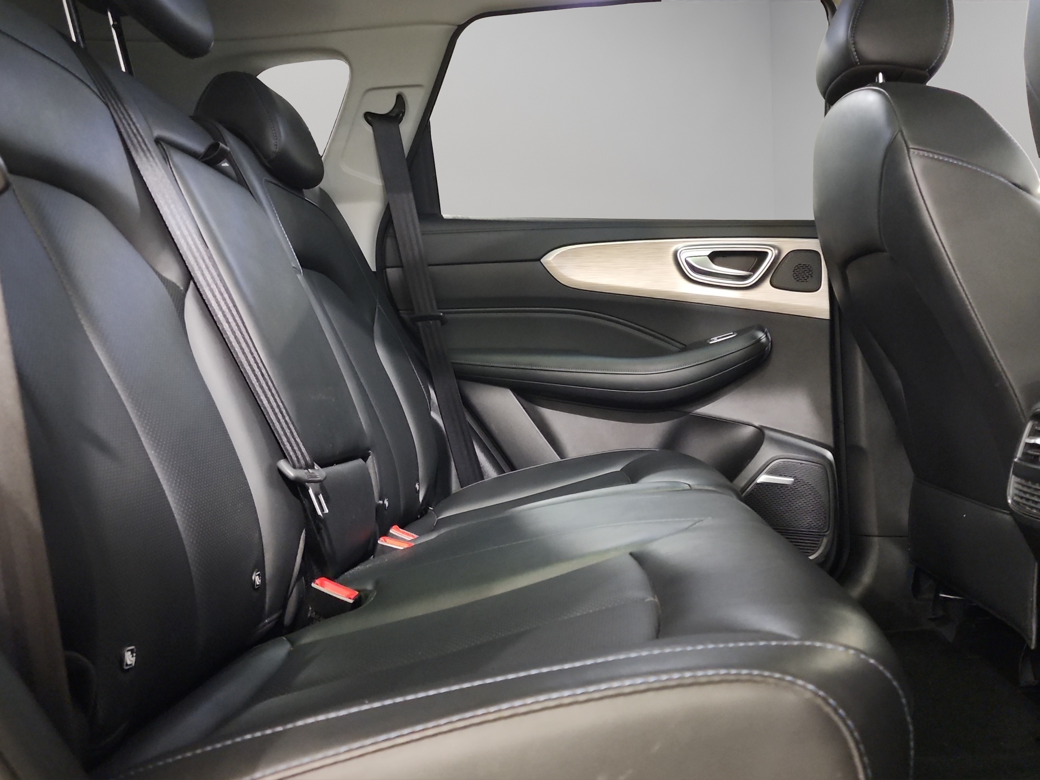 MG RX5 VUD 5 pts. Excite, 1.5T, TA, piel, RA-18 2024