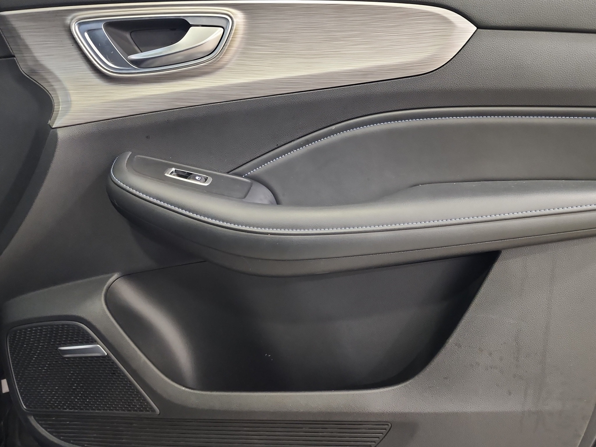 MG RX5 VUD 5 pts. Excite, 1.5T, TA, piel, RA-18 2024