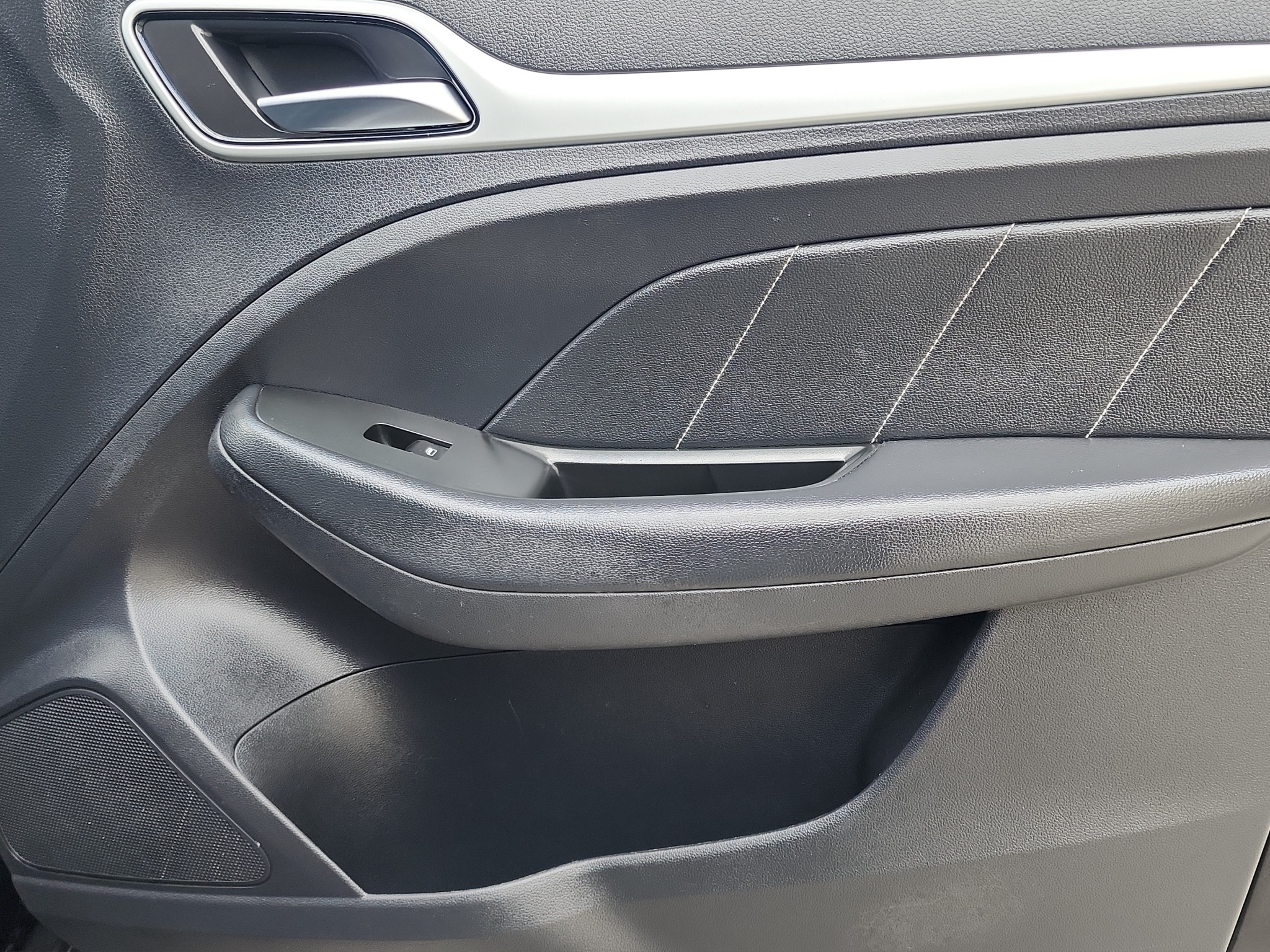 MG ZS VUD 5 pts. Excite, 1.5l, TM5, a/ac. Aut., piel, TP, cámara reversa, RA-17 2022