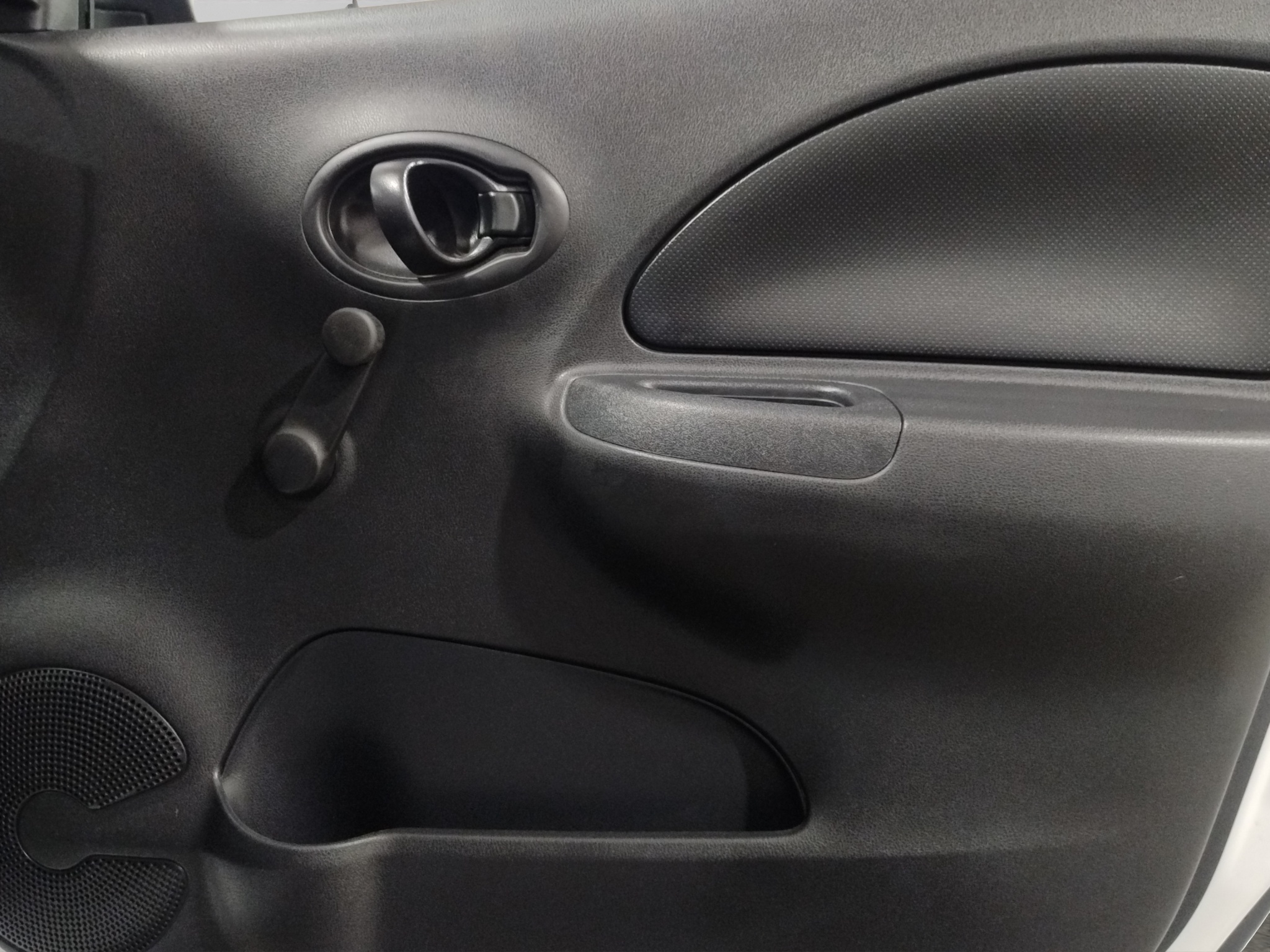 Nissan March SENSE TA 2024