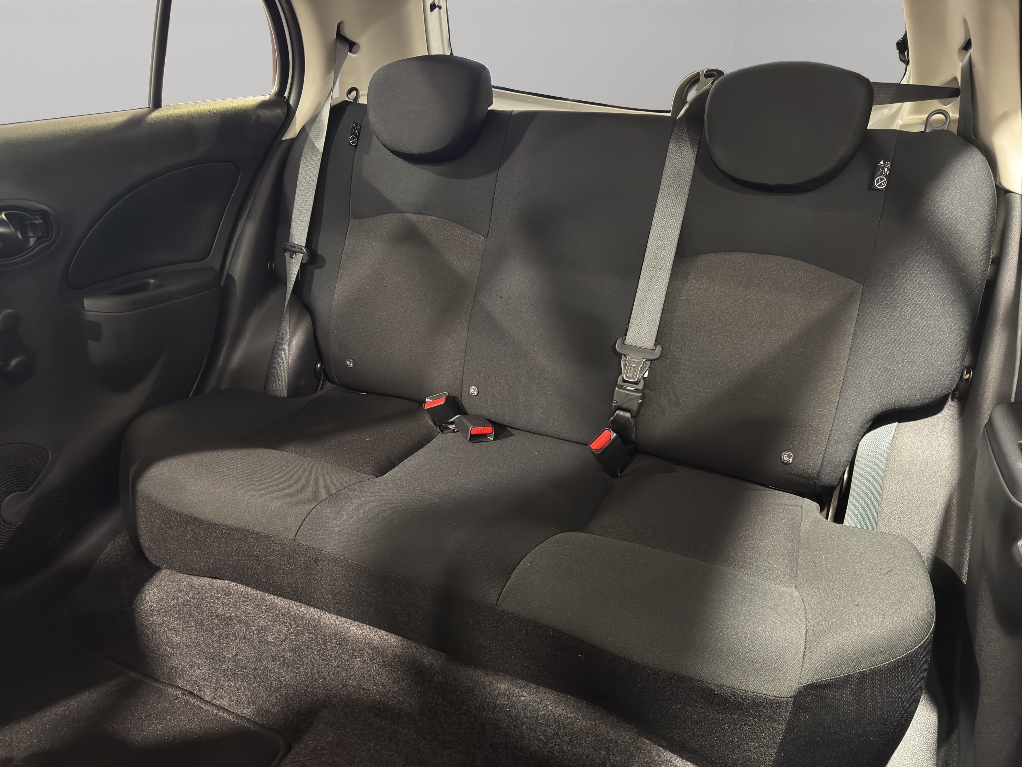 Nissan March SENSE TA 2024