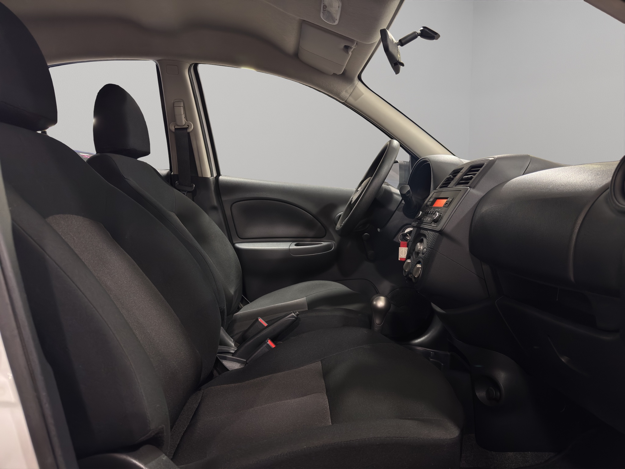 Nissan March SENSE TA 2024