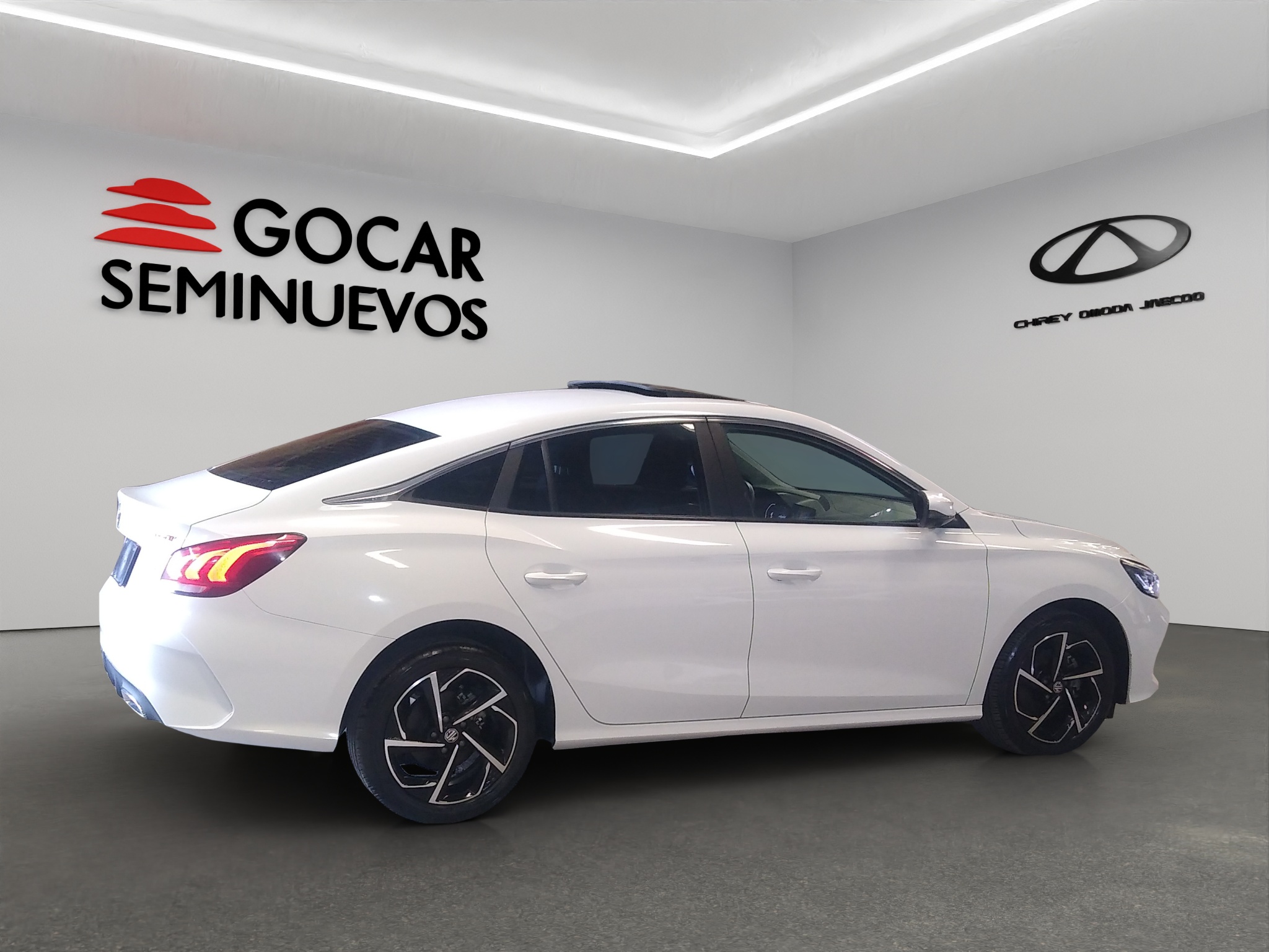 MG GT 4 pts. Excite, 1.5T, TA, piel, QC, RA-17 2024