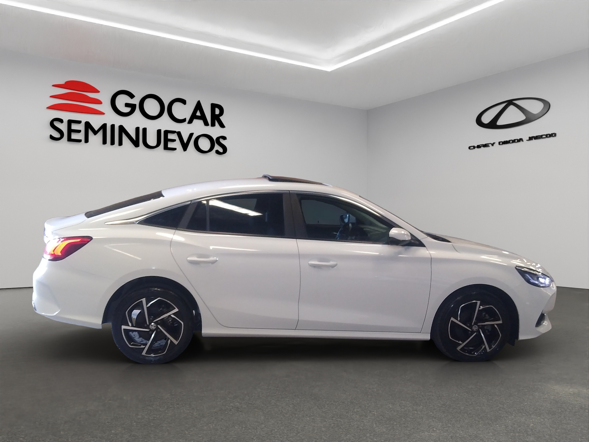 MG GT 4 pts. Excite, 1.5T, TA, piel, QC, RA-17 2024