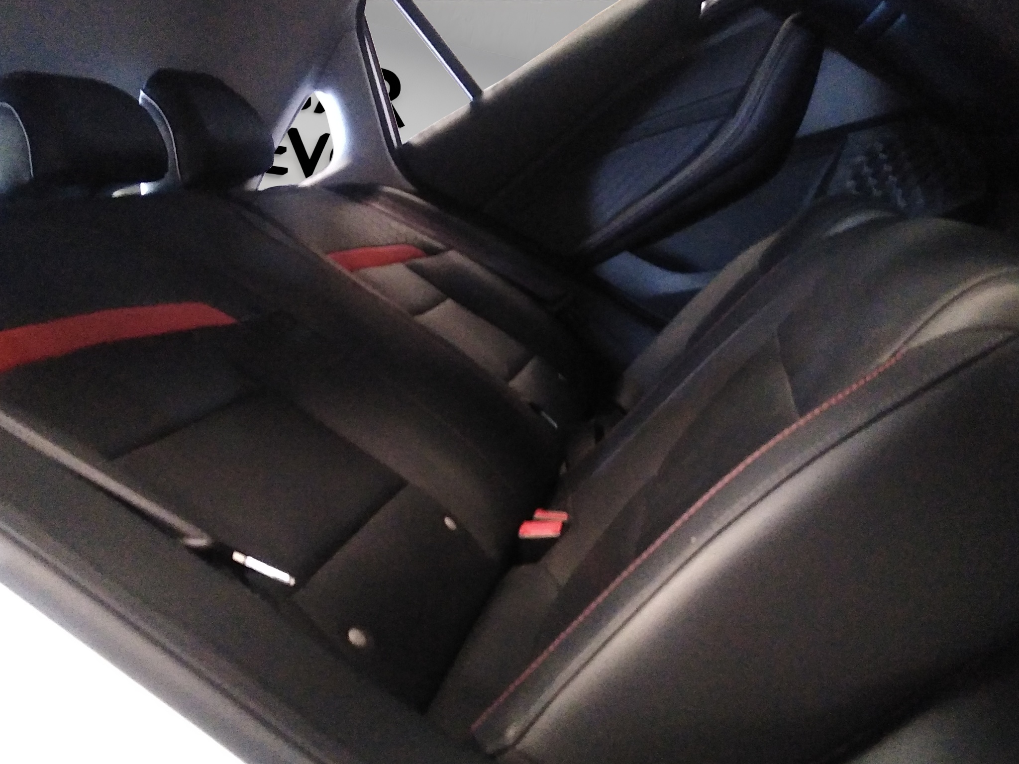 MG GT 4 pts. Excite, 1.5T, TA, piel, QC, RA-17 2024