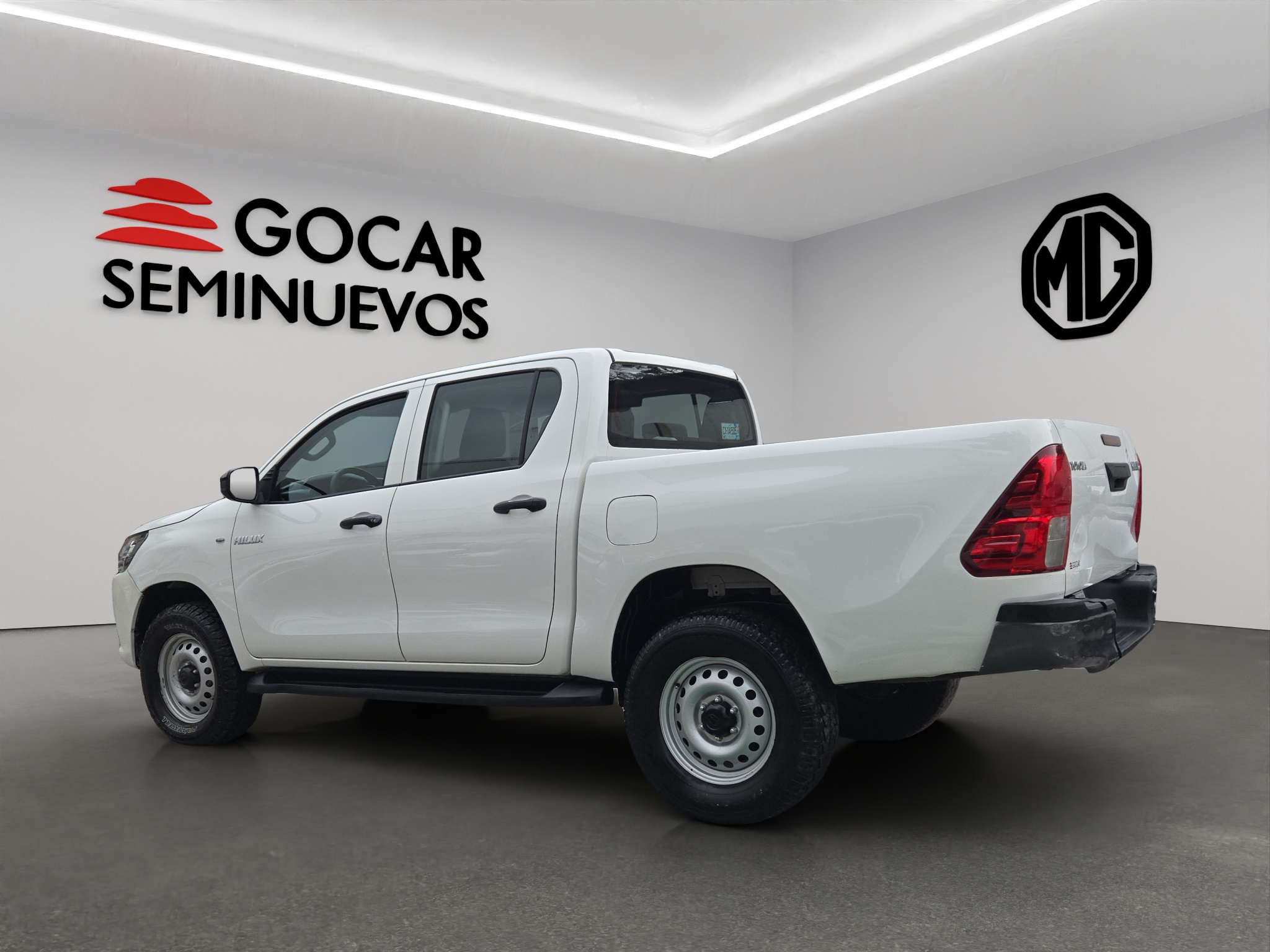 Toyota Comerciales Hilux Pick-Up 4 pts. Base, Doble Cab., TM5, a/ac., VE del. 2019