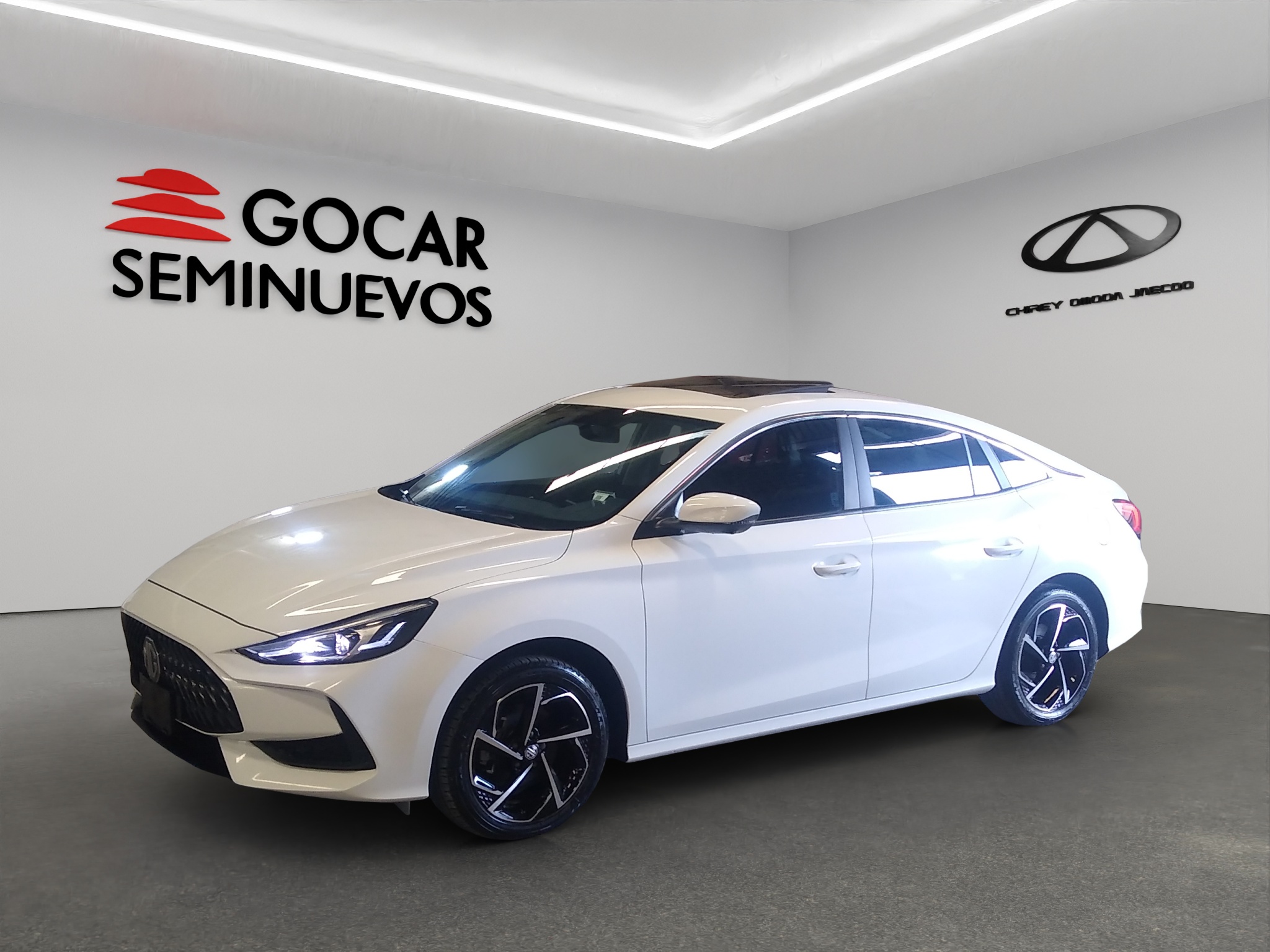 MG GT 4 pts. Alpha, 1.5T, TA, piel, QC, cambios al volante, RA-17 2023