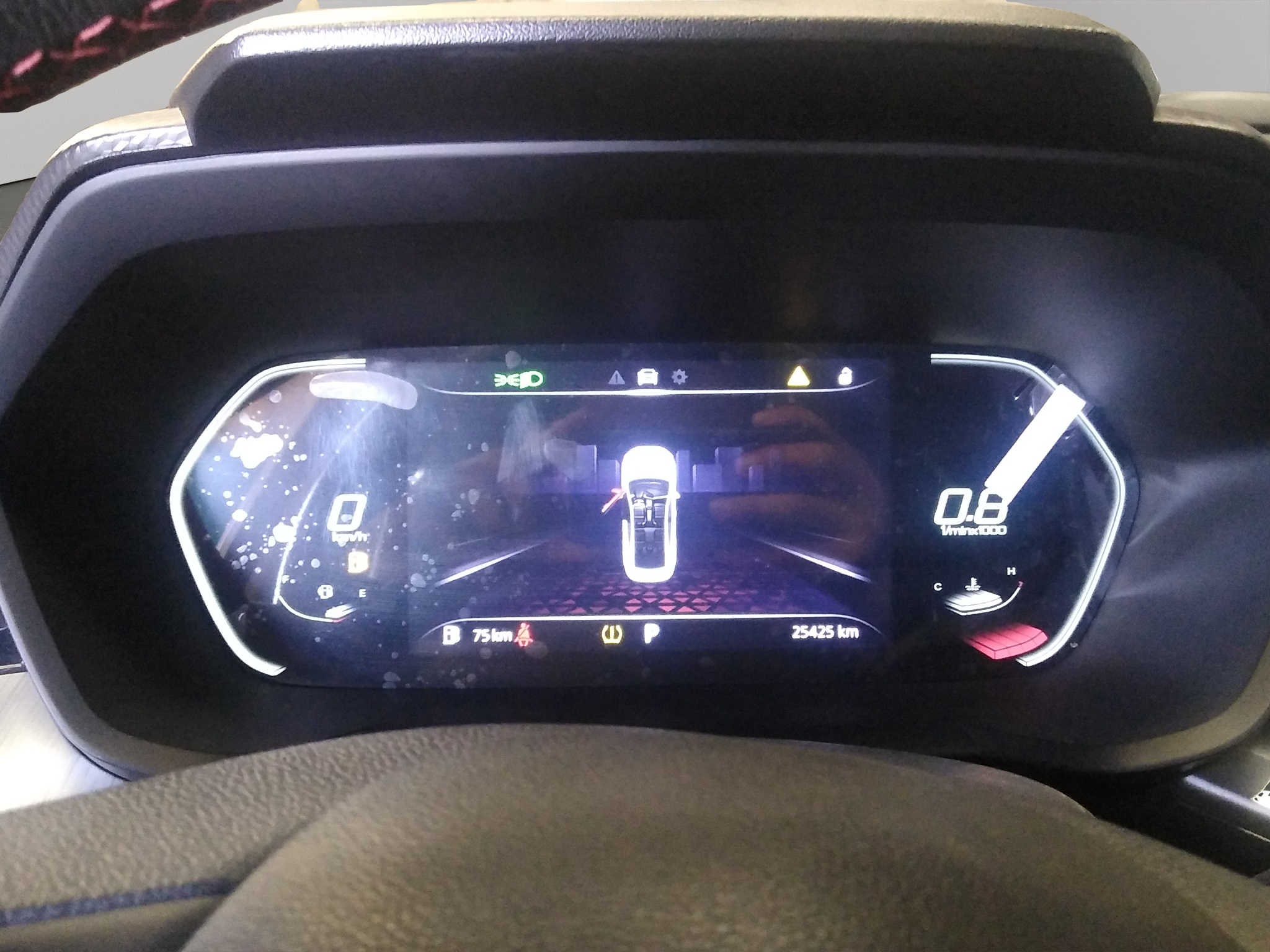 MG GT 4 pts. Alpha, 1.5T, TA, piel, QC, cambios al volante, RA-17 2023