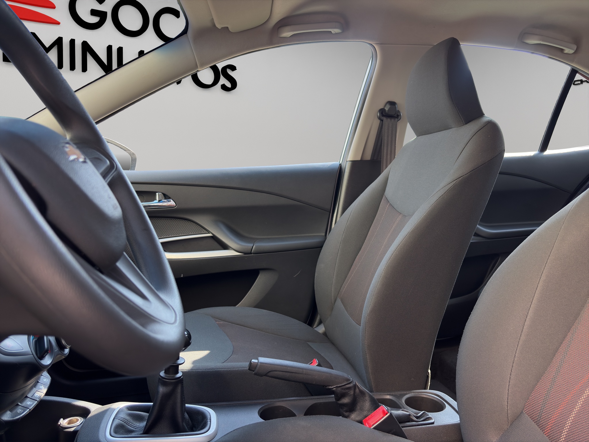 Chevrolet Aveo 4 pts. LS, TM5, a/ac., R-14 2020