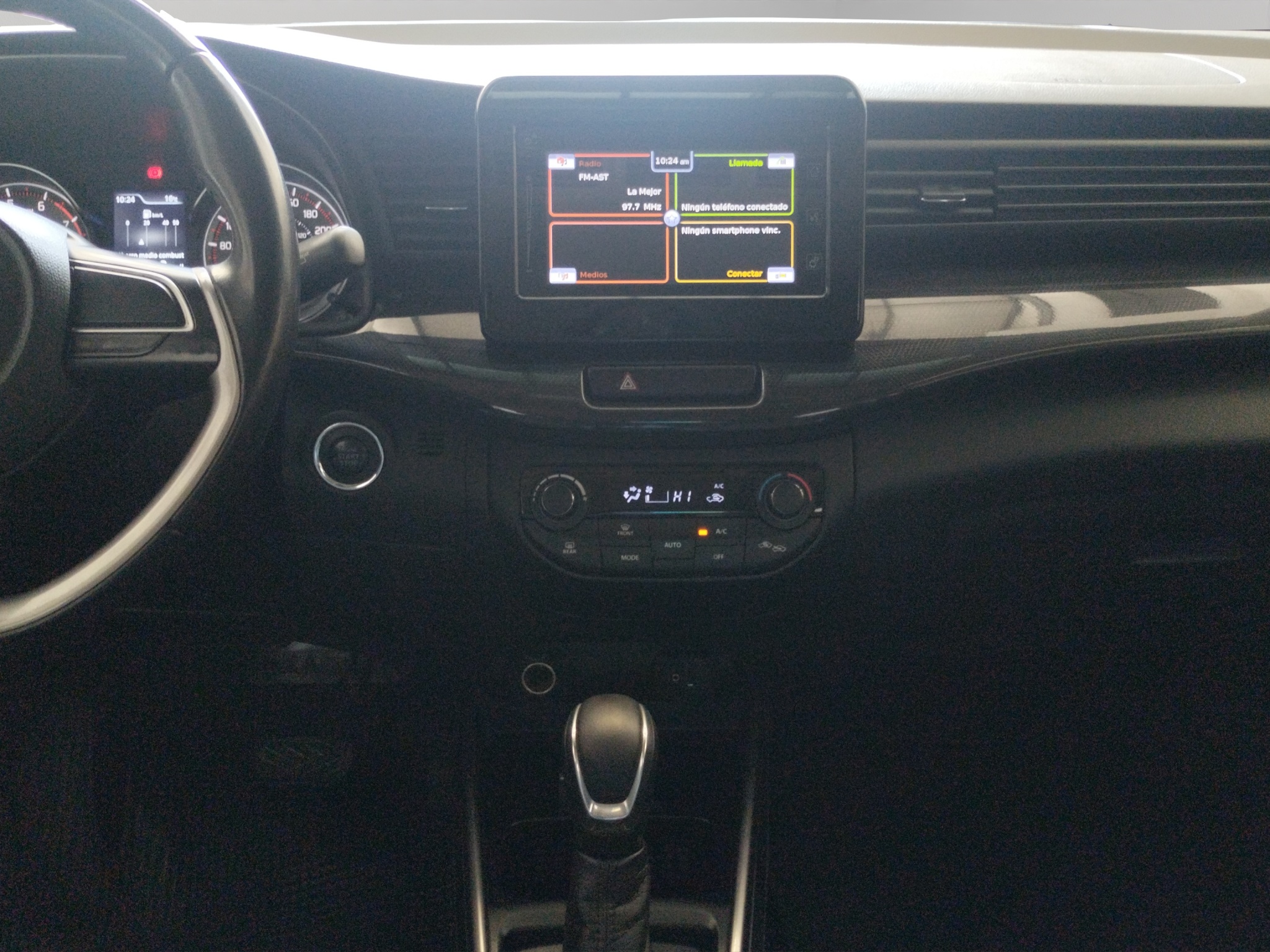 Suzuki Ertiga Minivan 5 pts. XL7, 1.5l, TA, a/ac. Aut., f. led, RA-16 2023